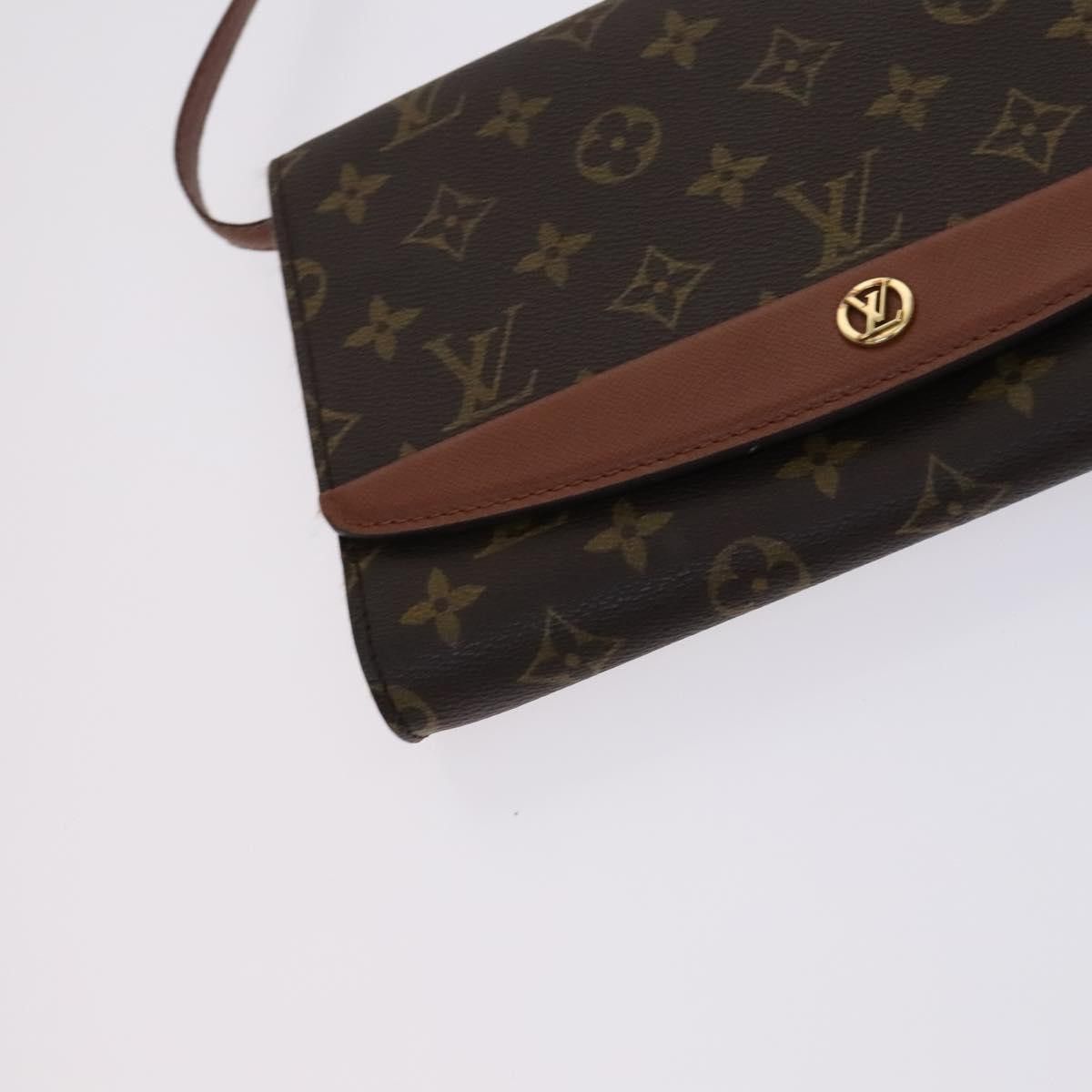 Louis Vuitton LOUIS VUITTON Monogram Bordeaux 27 Shoulder Bag M51797 Size ONE SIZE - 15 Thumbnail