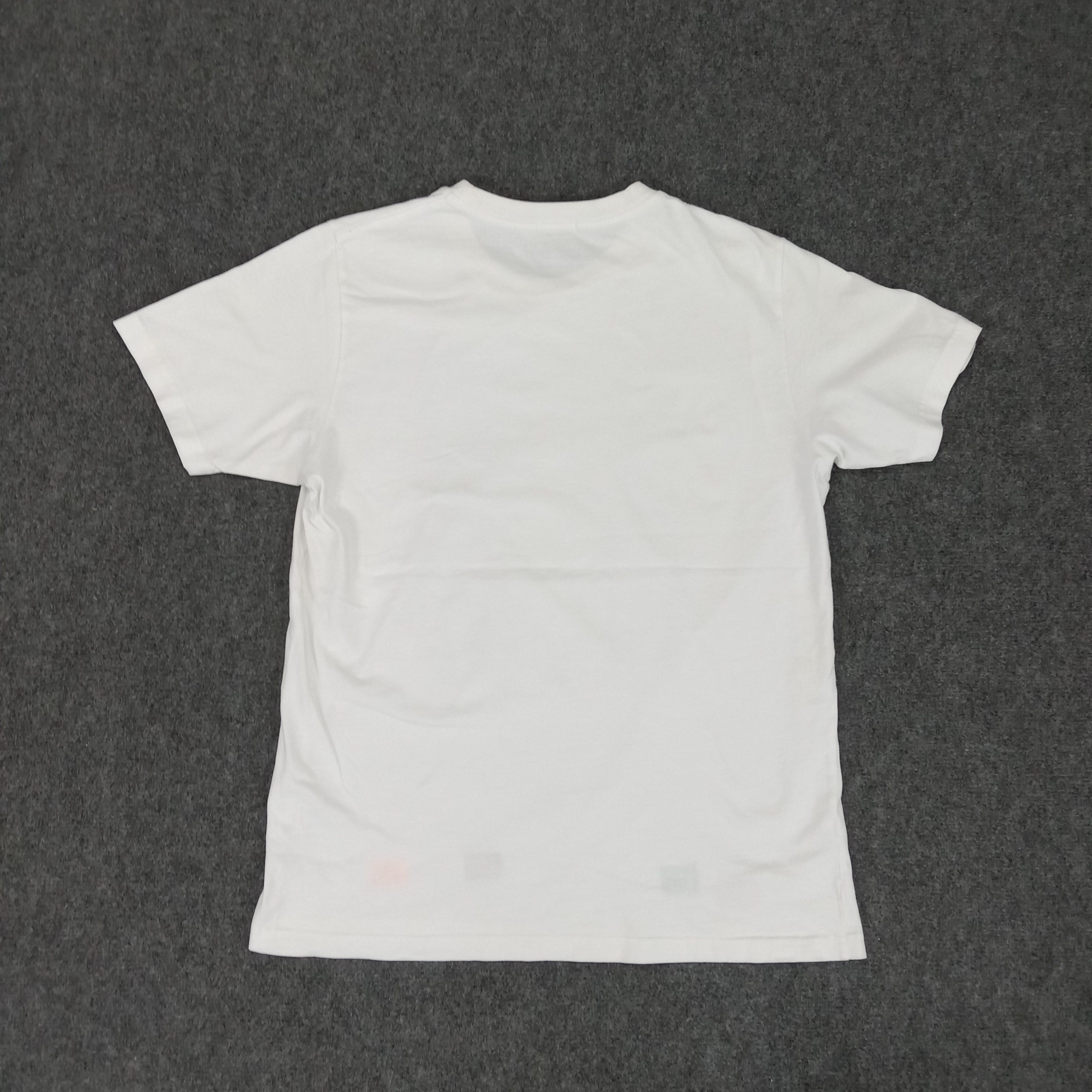 Vintage Kurt Cobain Photograph By Jesse Frohman Tshirt Size US L / EU 52-54 / 3 - 6 Thumbnail