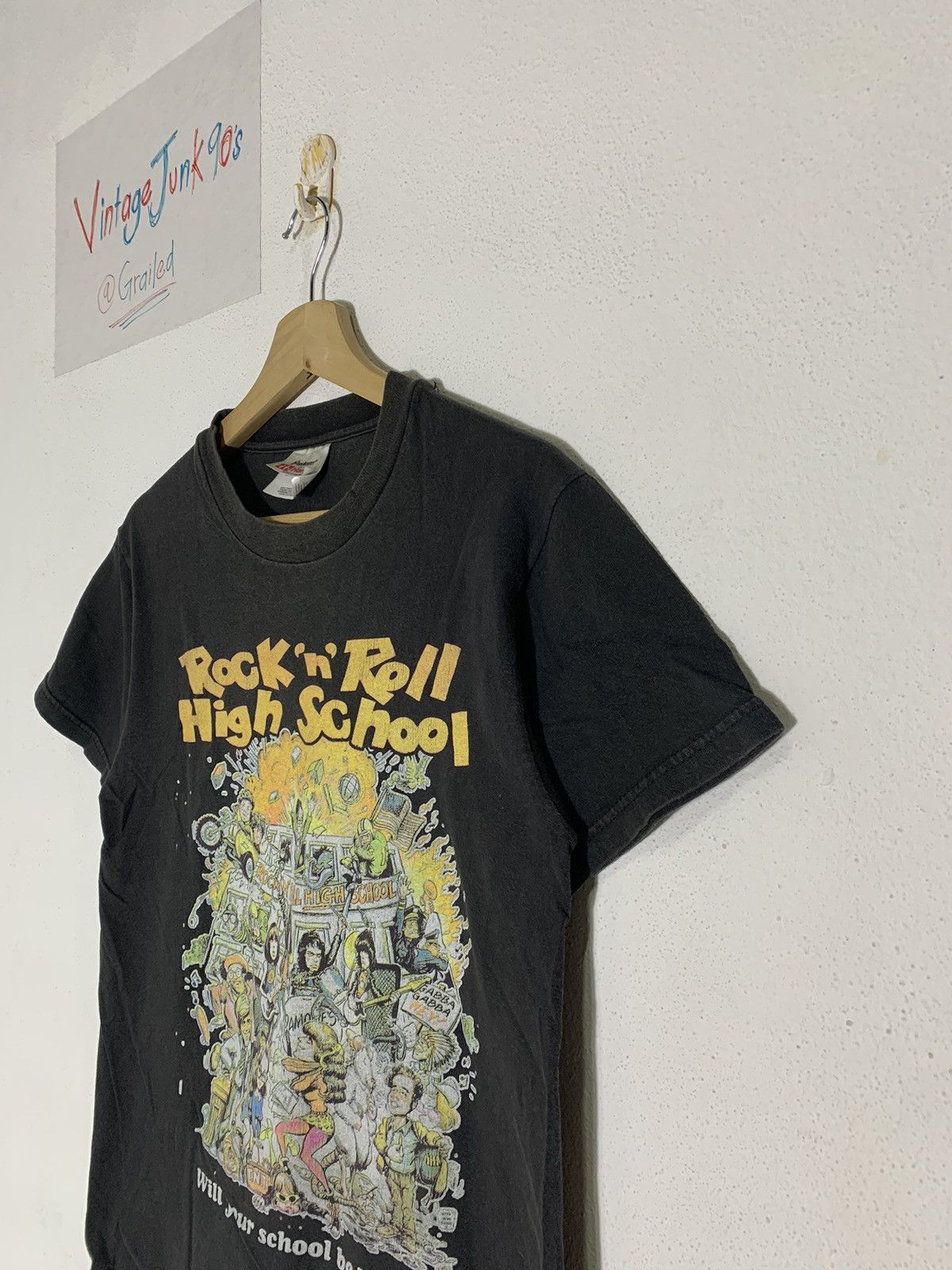 Vintage Vintage ROCK N ROLL HIGH SCHOOL T-shirt Movie Size US S / EU 44-46 / 1 - 3 Thumbnail