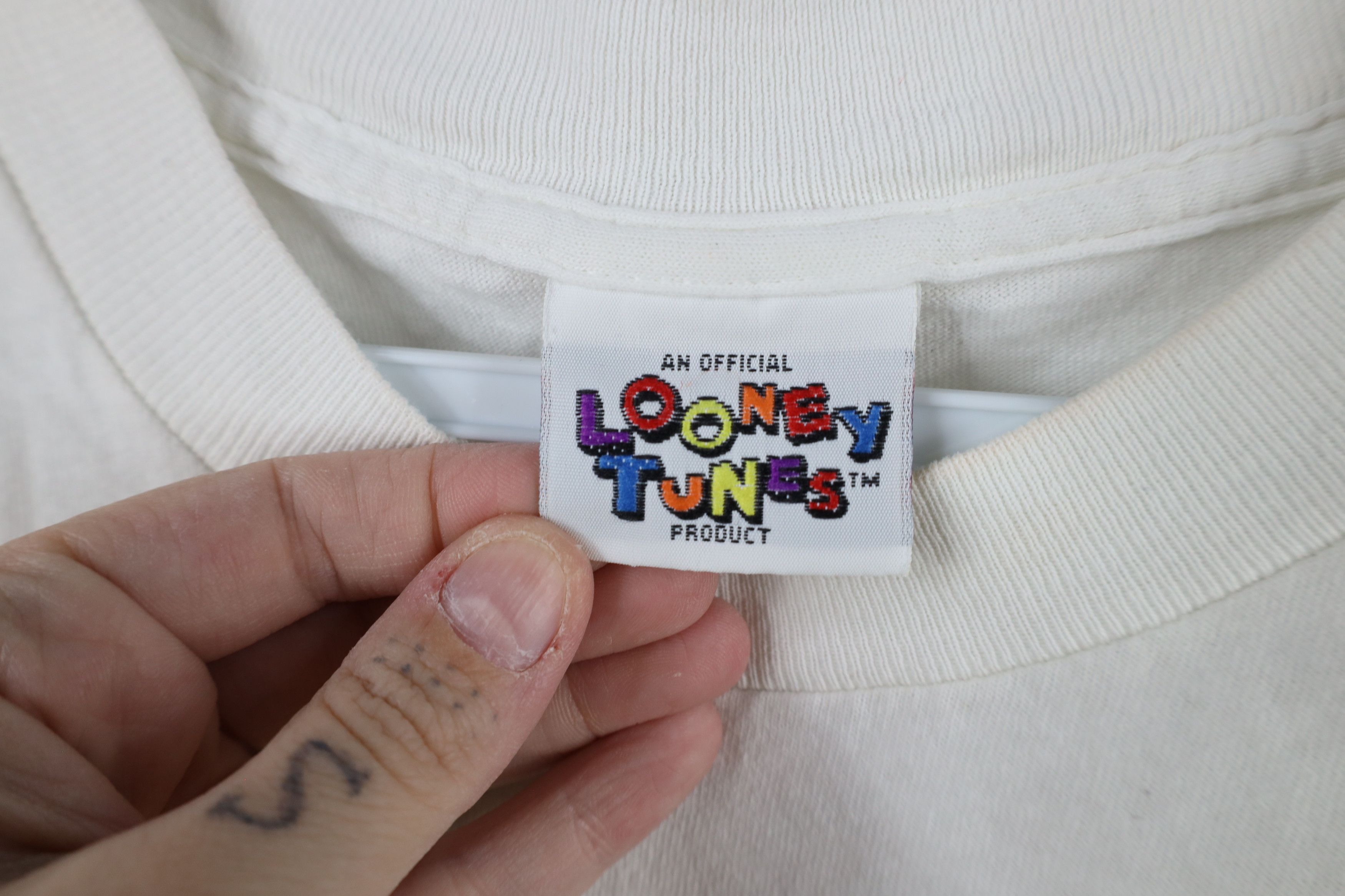 Vintage Vintage 90s Looney Tunes Spell Tweety Bird Flower T-Shirt Size L / US 10 / IT 46 - 9 Thumbnail