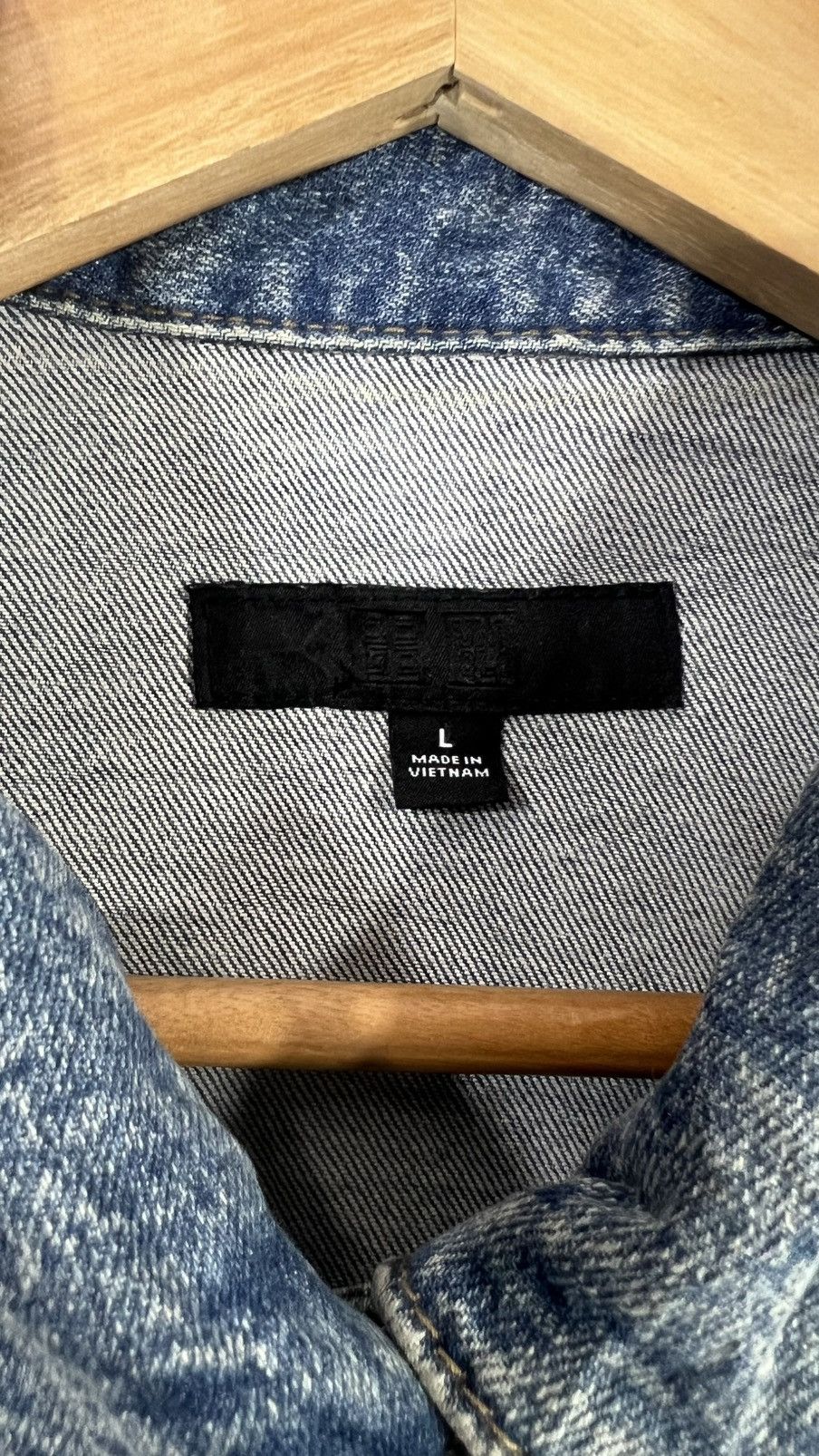 Uniqlo Uniqlo Crop Top Denim Jacket Size L / US 10 / IT 46 - 4 Thumbnail