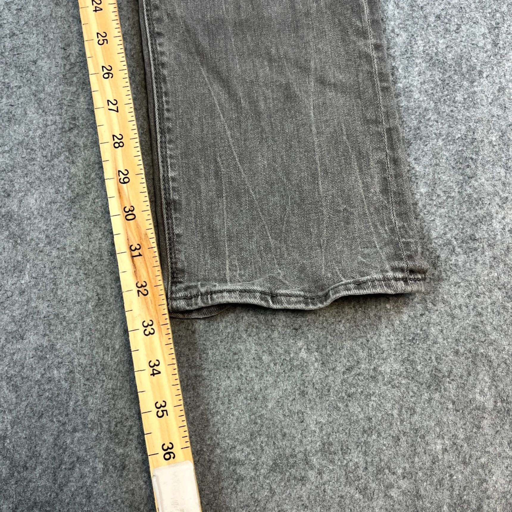 Superdry Superdry Jeans Slim Tapered 32 34 Medium Wash Grey Stretch Whiskers Denim 5-Pocket Mens Regular Pants Jeans Size US 32 / EU 48 - 4 Thumbnail