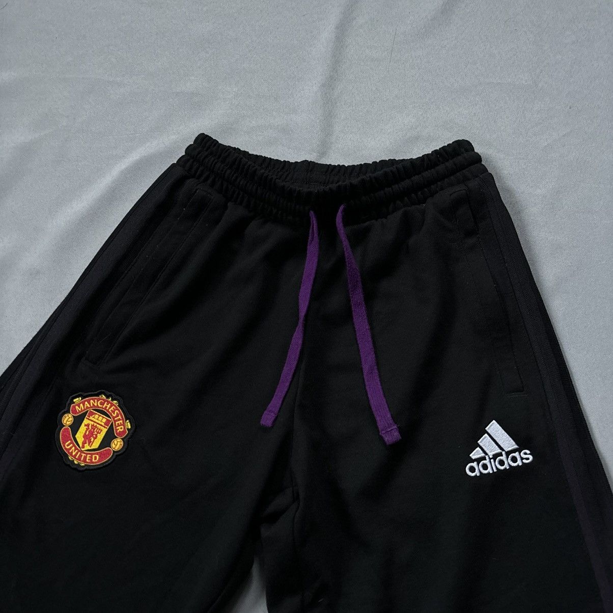 Adidas Adidas Manchester United shorts xs black sportswear Size US 29 - 3 Thumbnail