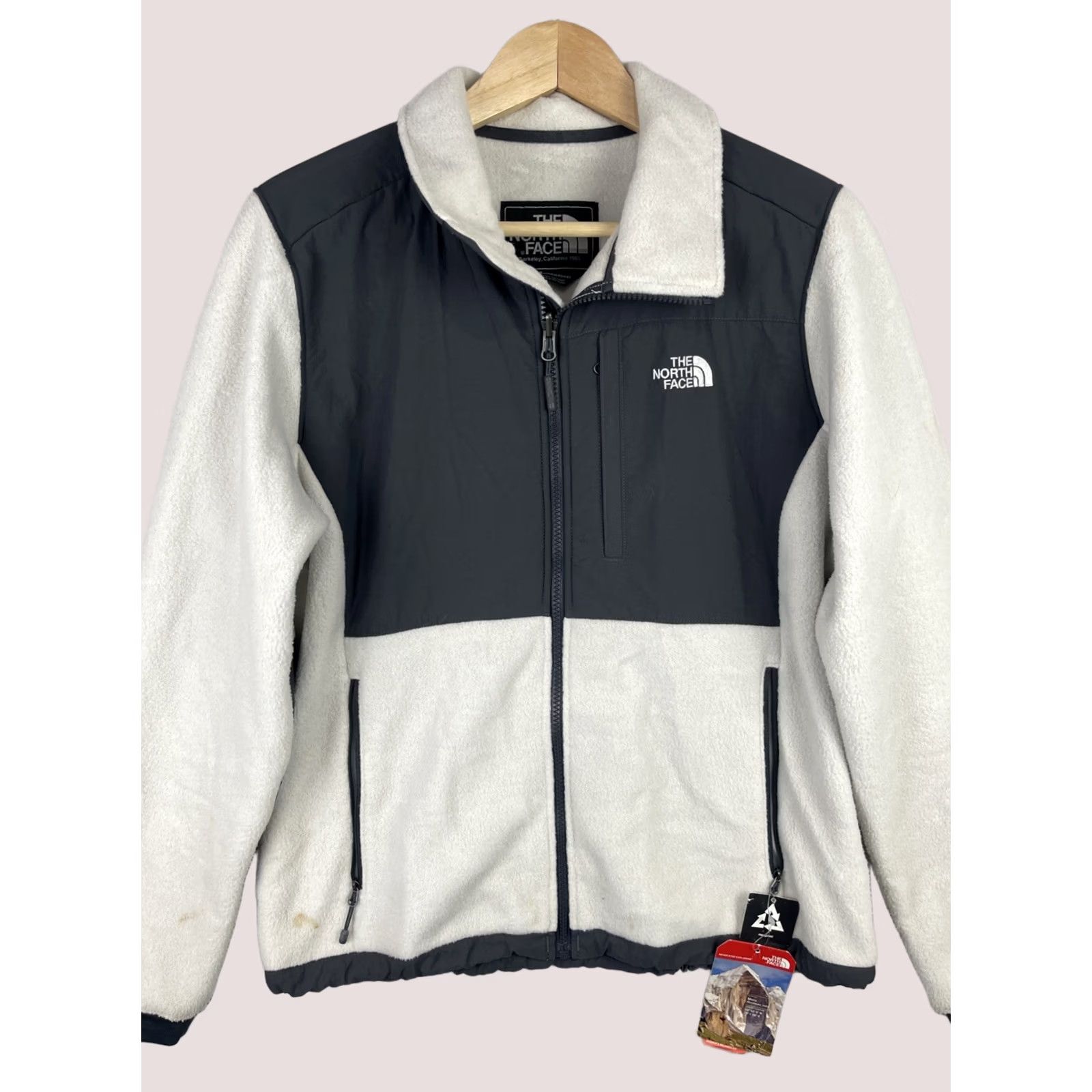 The North Face The North Face Denali Jacket Womens M Black Full Zip Polartec Fleece Size M / US 6-8 / IT 42-44 - 1 Thumbnail