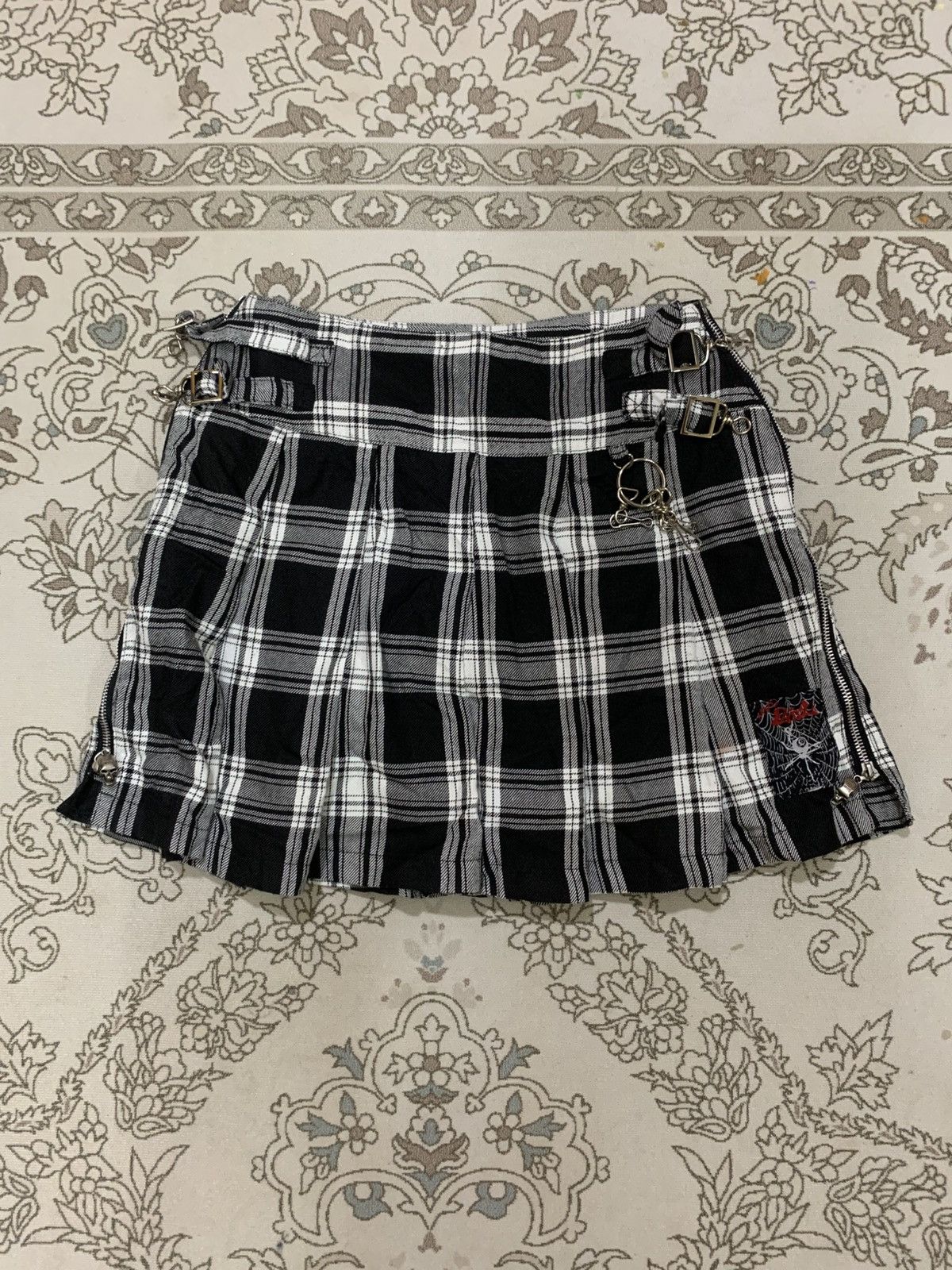 If Six Was Nine MAD PUNKS GIRLS TARTAN SKIRT Size 26" / US 2 / IT 38 - 1 Thumbnail