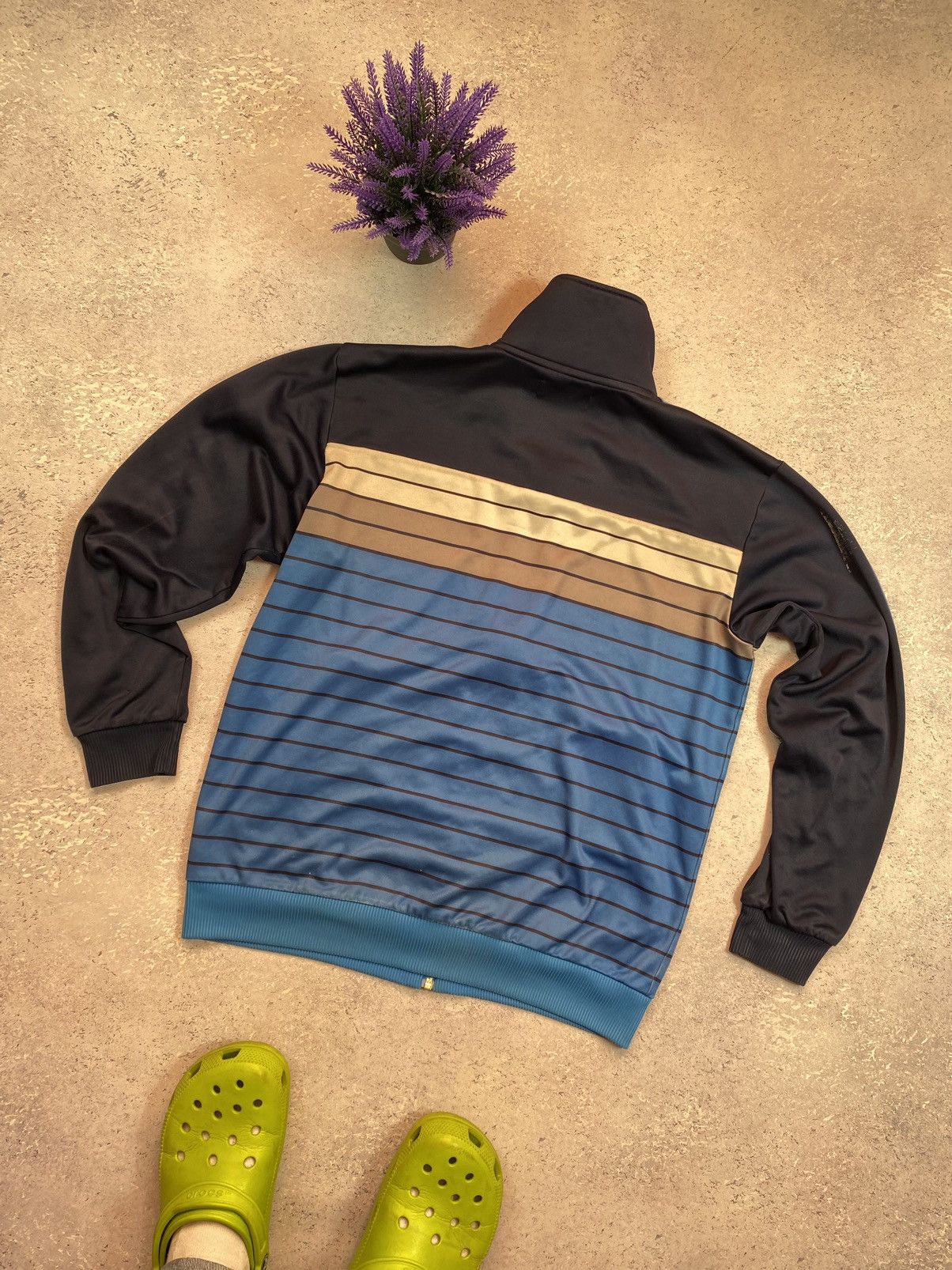 Adidas × Vintage Adidas men’s blue full zip up hoodie size medium Size US M / EU 48-50 / 2 - 3 Thumbnail