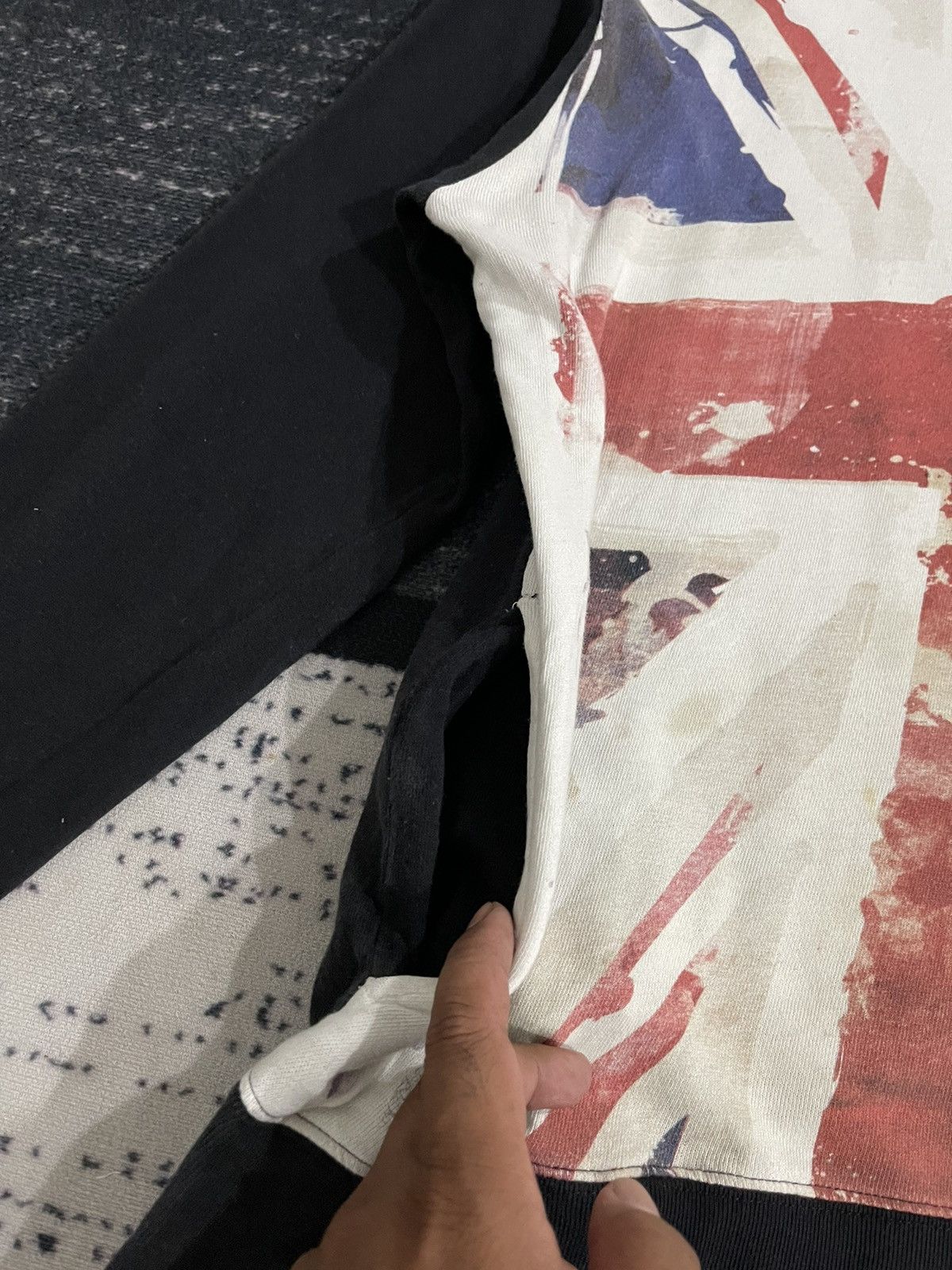 Japanese Brand × Vintage Graniph Store Design Great Britain Sweatshirt Hoodie Size US L / EU 52-54 / 3 - 9 Thumbnail
