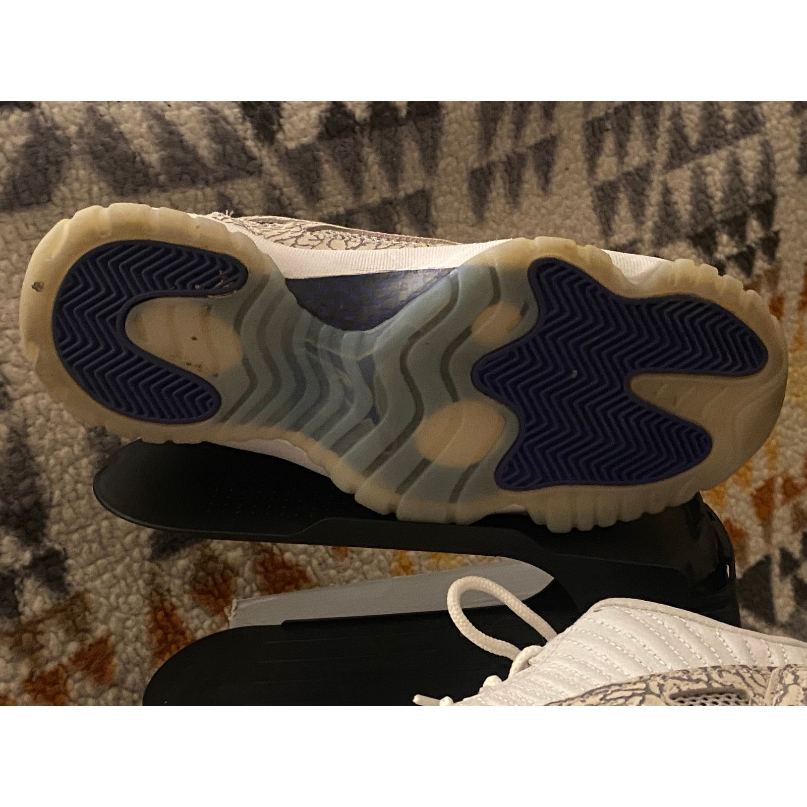 Jordan Brand Air Jordan 11 Retro Low IE 'Cobalt' 2003 Size US 8 / EU 41 - 6 Thumbnail