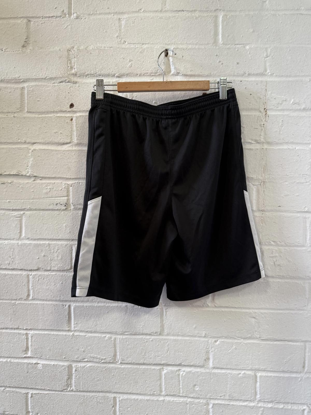 Nike Nike Dri-FIT Slim Fit Men's Athletic Shorts Black Size Small Size US 30 / EU 46 - 2 Thumbnail