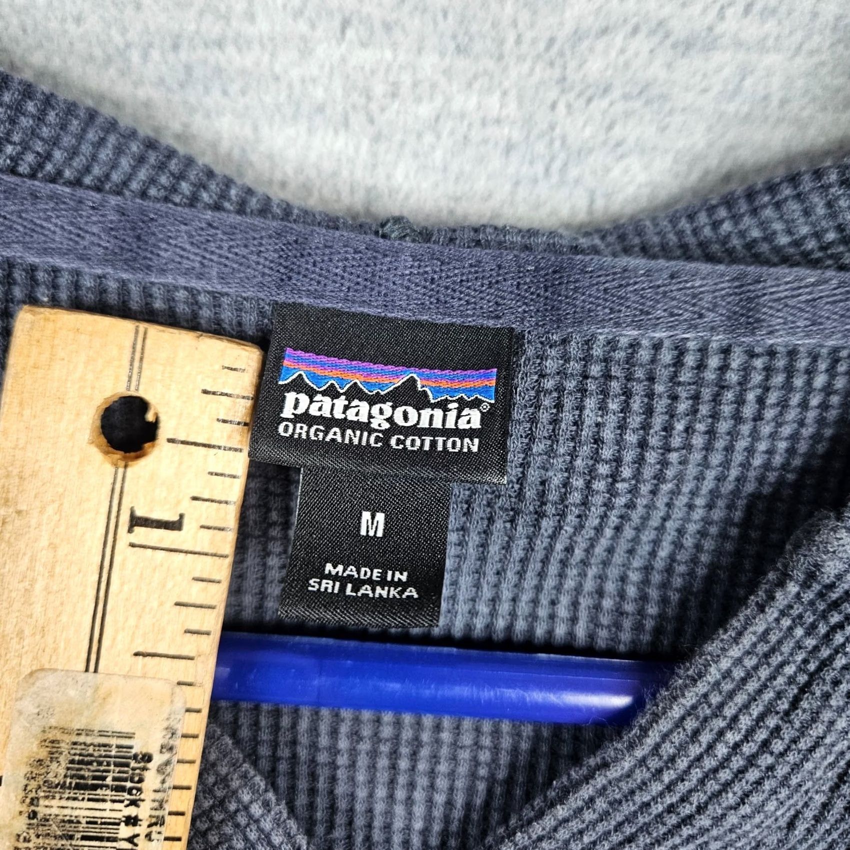 Patagonia Patagonia Hoodie Women's Long Sleeve Pullover Size M Gray All Seasons Outdoor Size M / US 6-8 / IT 42-44 - 3 Thumbnail