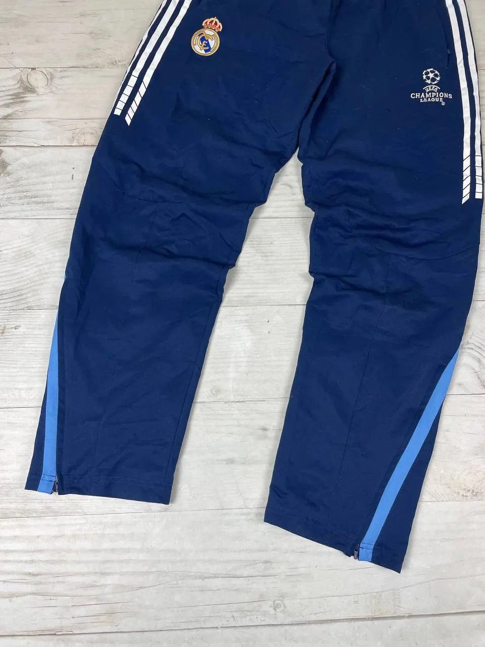Adidas Vintage Adidas Real Madrid UCL Training Football Pants 00s Size US 34 / EU 50 - 3 Thumbnail