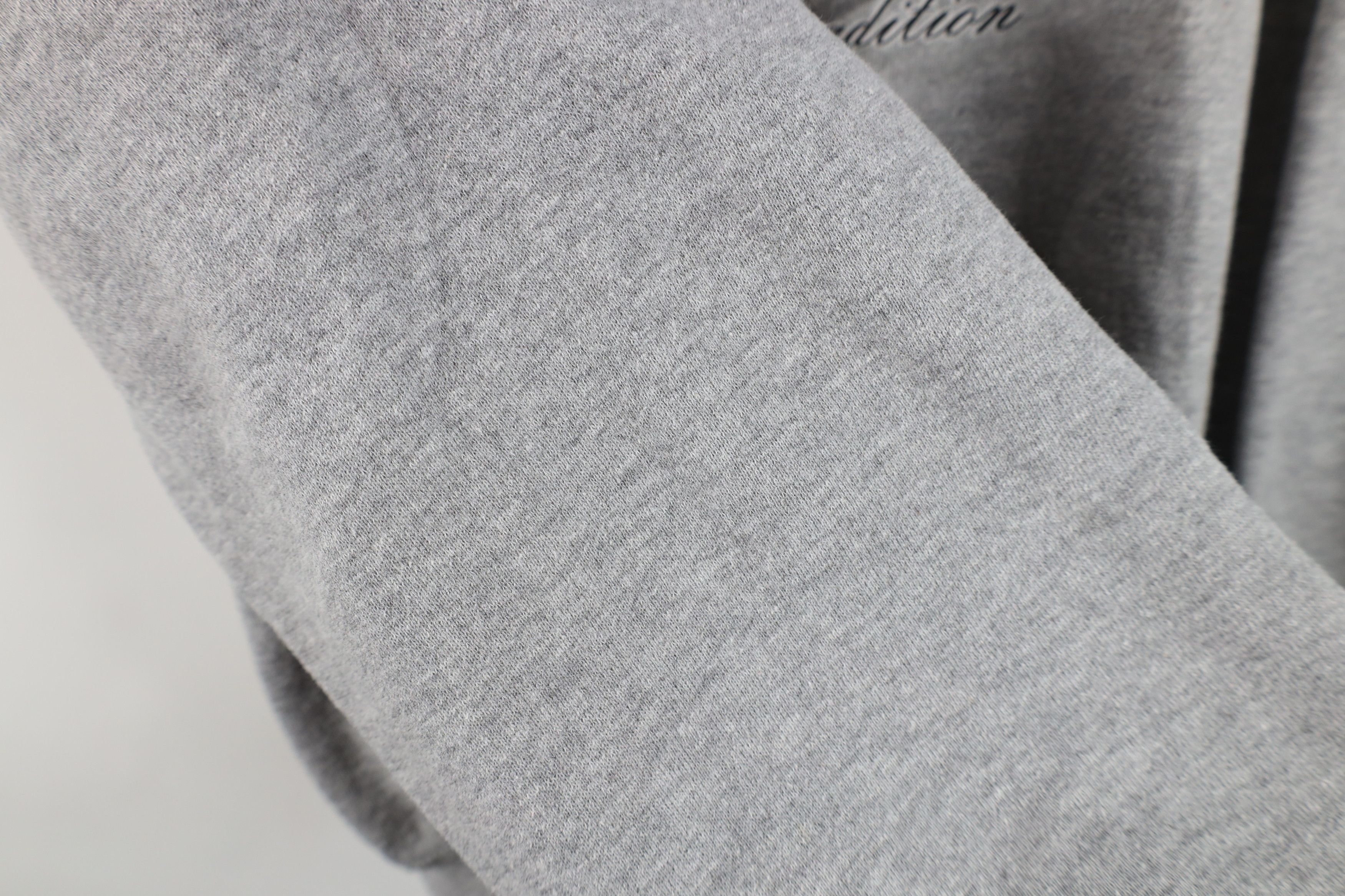 Vintage Vintage 90s Basketball An American Tradition Sweatshirt Gray Size US XL / EU 56 / 4 - 7 Thumbnail