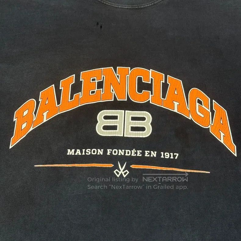 Balenciaga Balenciaga BB Letter Logo Printed Cracked Frayed Distresse Size US XS / EU 42 / 0 - 3 Thumbnail