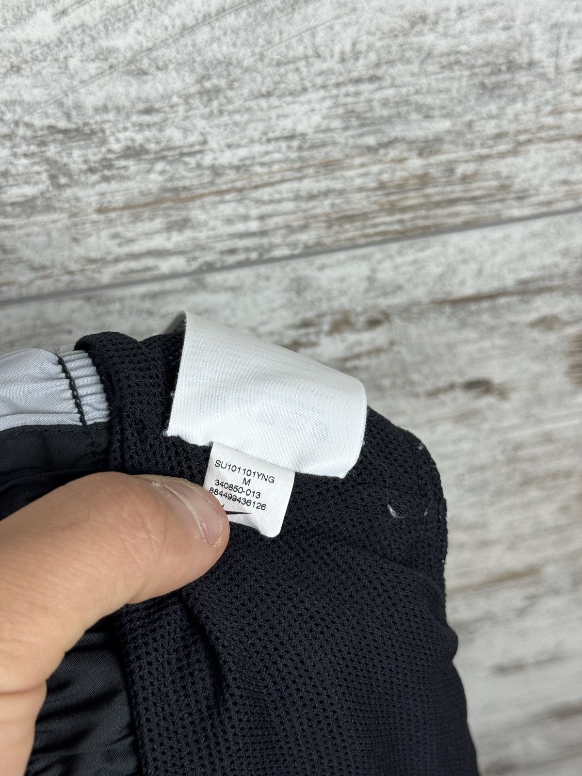 Nike × Vintage Mens Vintage Nike black swoosh nylon shorts drill acg rare Size US 32 / EU 48 - 7 Thumbnail