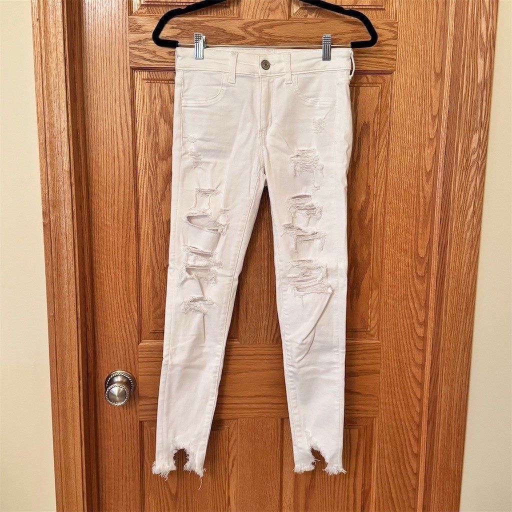 American Eagle Outfitters American Eagle Outfitters Jeans Womens Size 4 White Skinny Size 28" / US 6 / IT 42 - 1 Thumbnail