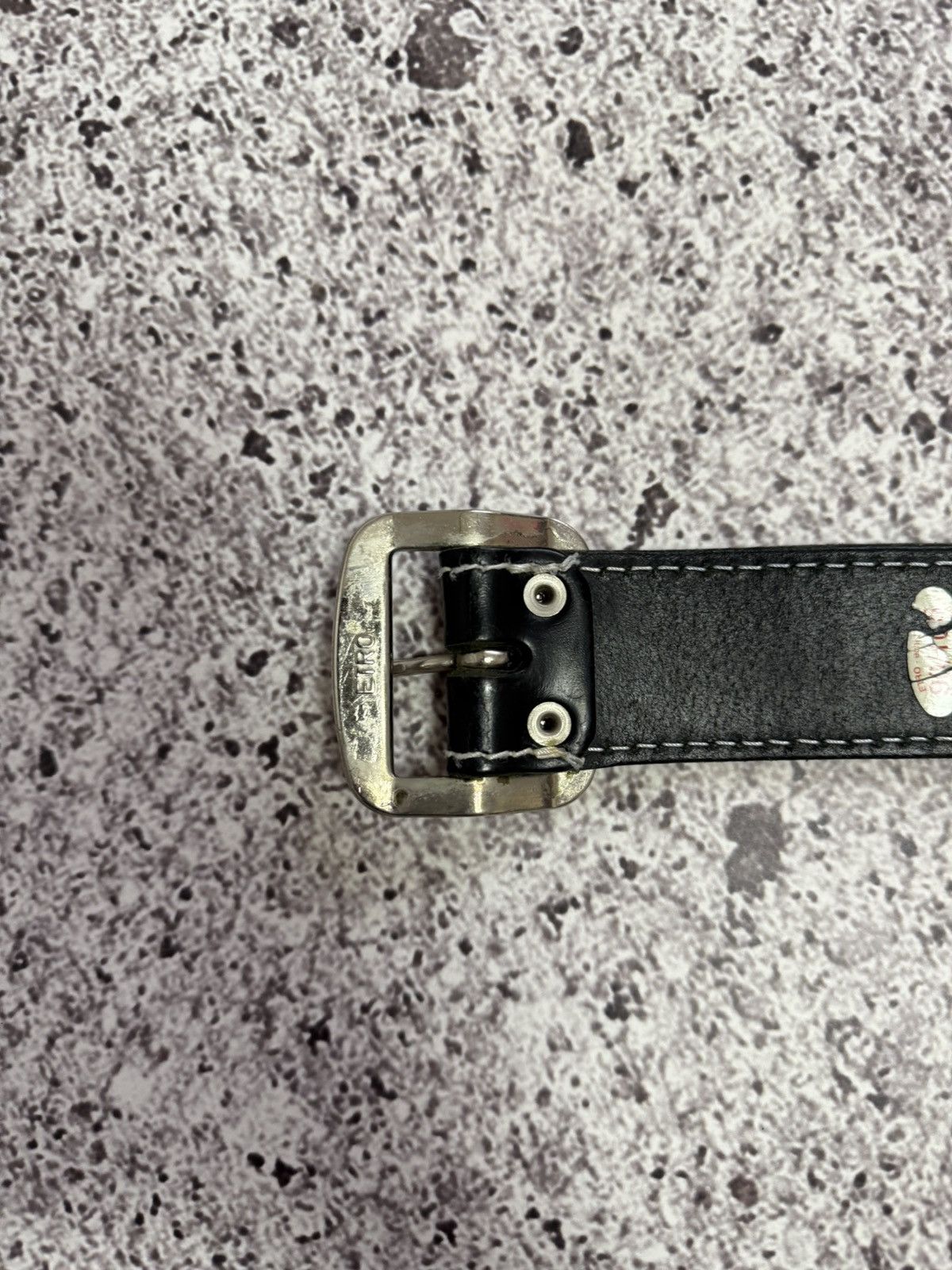 Etro Vintage Luxury Etro Leather Cows Belt Japanese Brand Size ONE SIZE - 7 Thumbnail