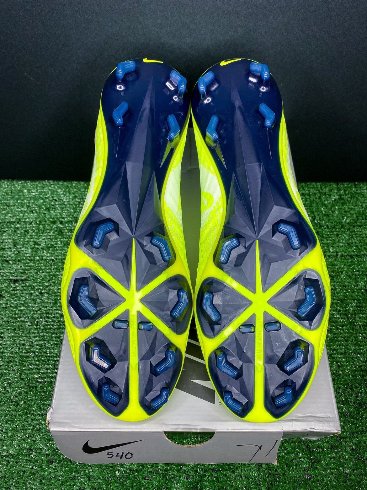 Nike Nike Phantom Venom Elite Football Boots Size US 13 / EU 46 - 4 Thumbnail