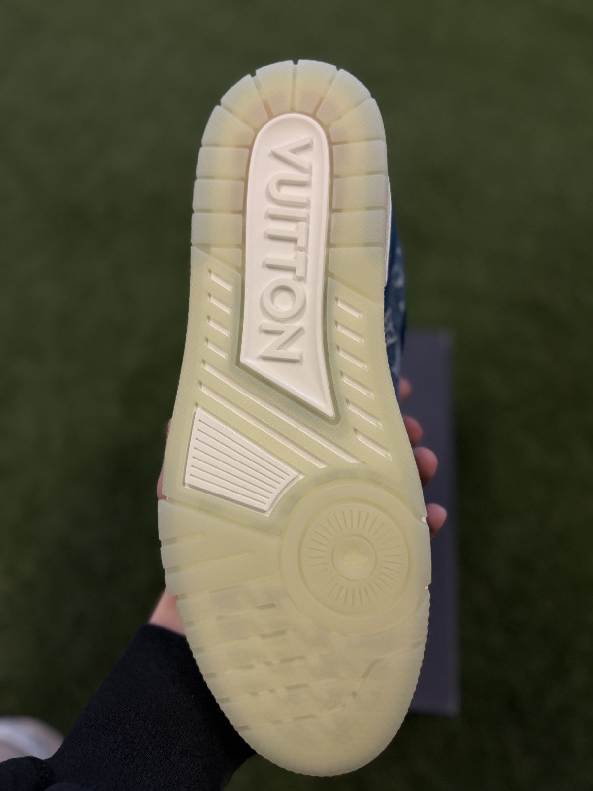 Louis Vuitton Louis Vuitton Denim Trainer 2020 Size 9UK/10US New Size US 10 / EU 43 - 8 Thumbnail