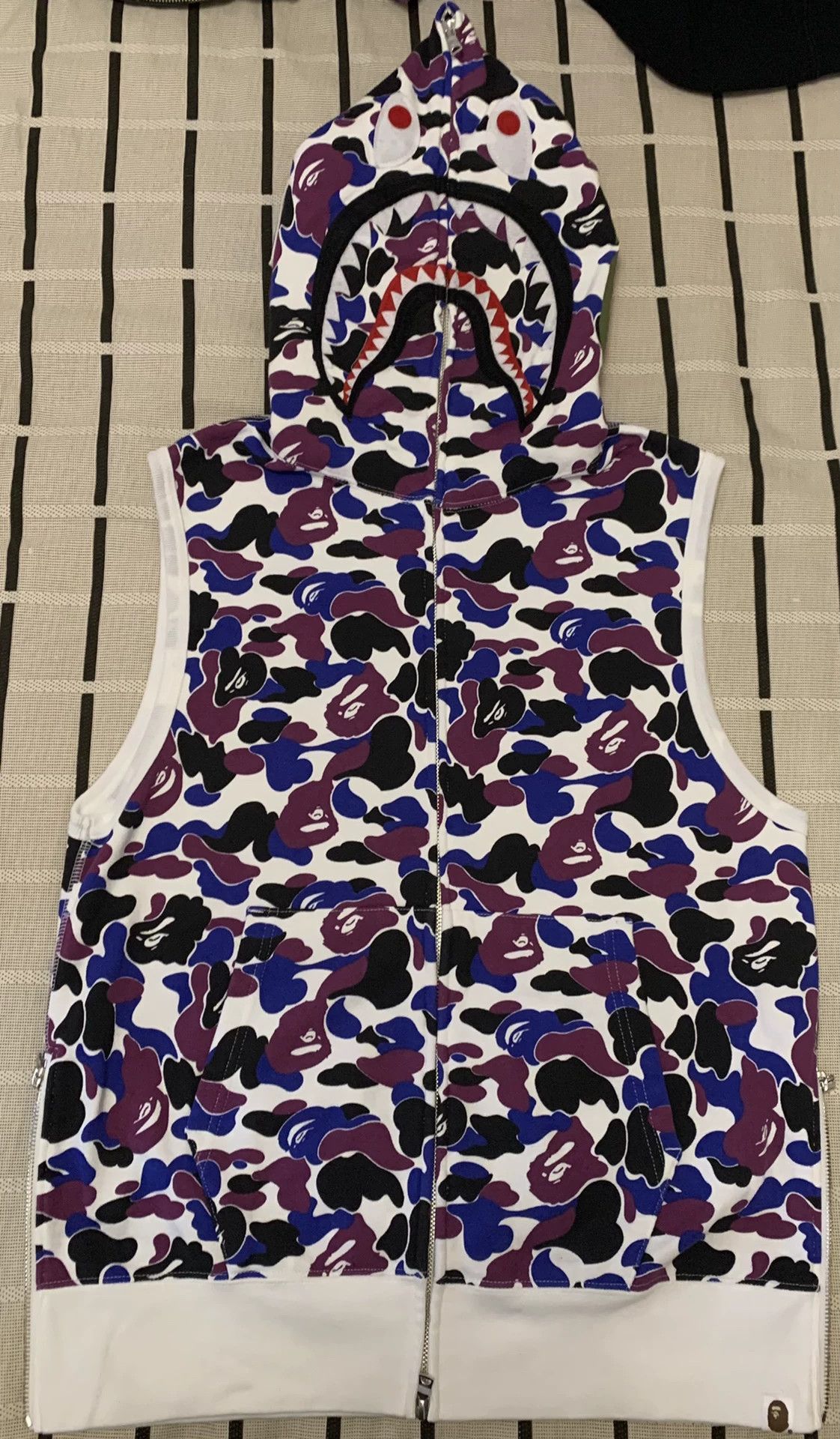 Bape Bape Limited Shark Pink Hoodie M Men Size US M / EU 48-50 / 2 - 1 Thumbnail
