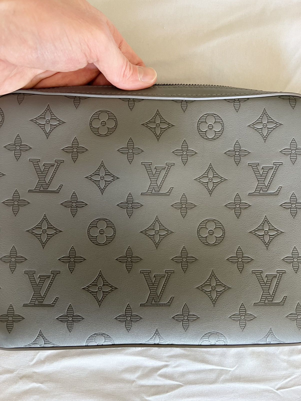 Louis Vuitton LOUIS VUITTON Monogram Shadow LV Duo Messenger Bag Grey Size ONE SIZE - 8 Thumbnail