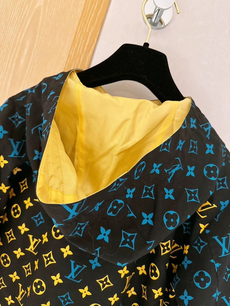 Louis Vuitton Louis Vuitton size 36 Stormtrooper jacket with full logo j Size US M / EU 48-50 / 2 - 6 Thumbnail