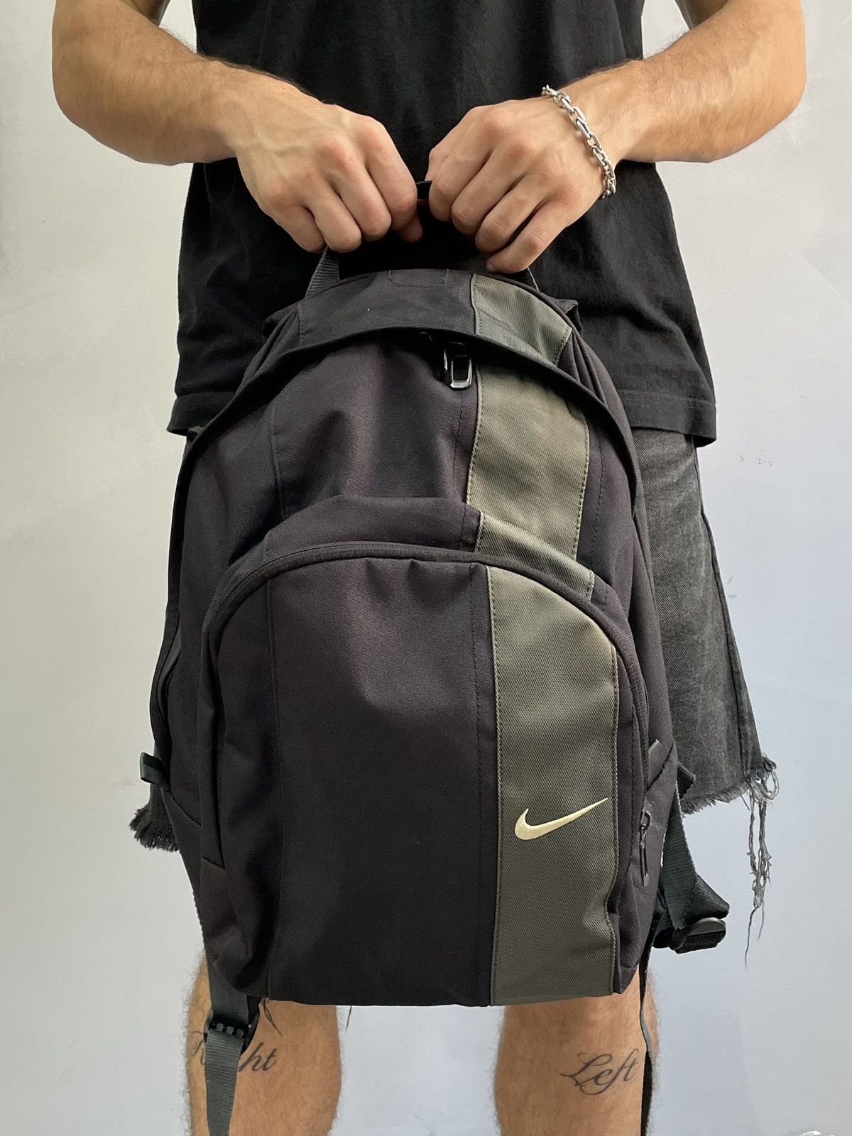 Nike Retro Nike drill swoosh bag pack messenger y2k style Size ONE SIZE - 6 Thumbnail