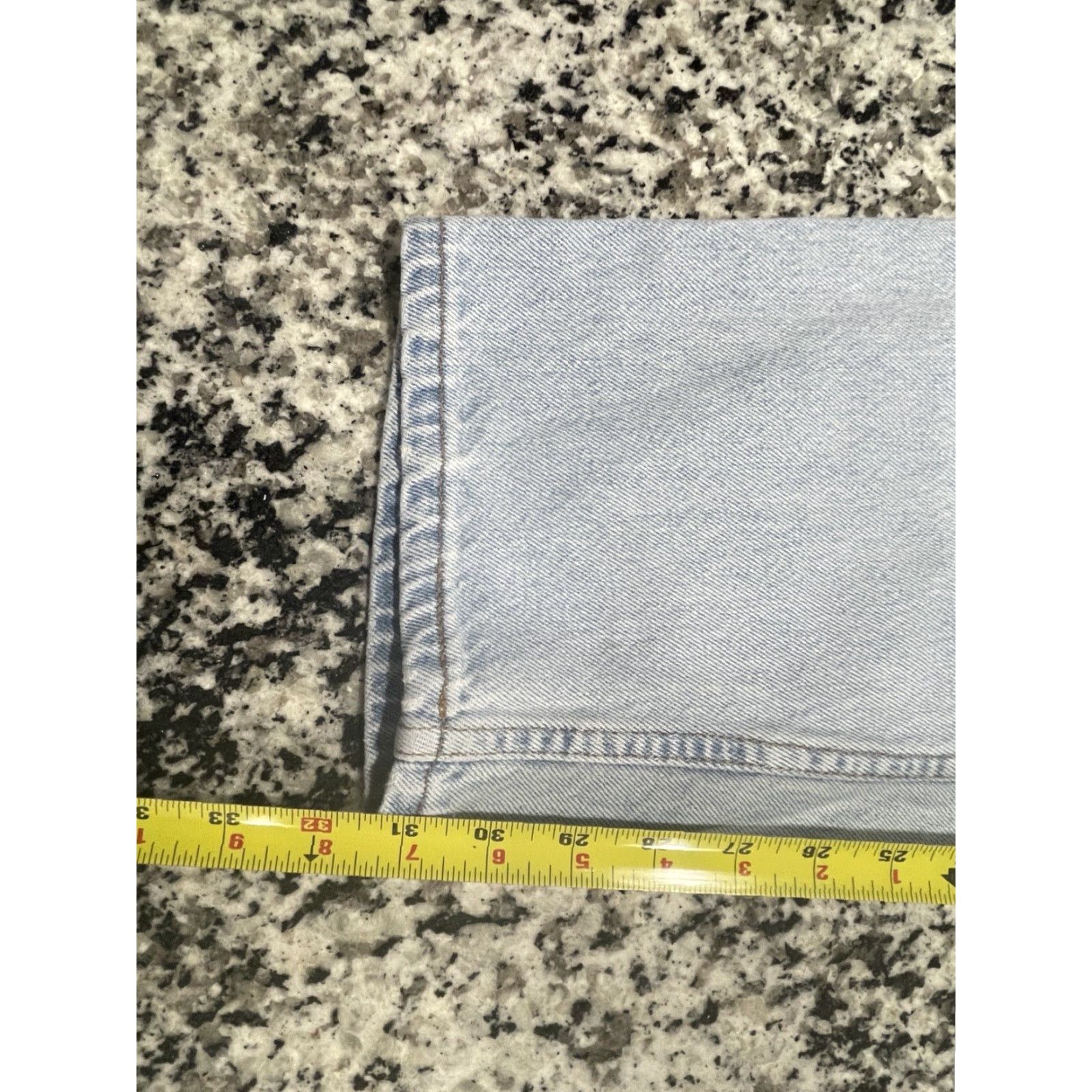 Levi's VINTAGE Levi's 560 Jeans Mens 34x31 Blue Denim 5-Pocket Tapered Relaxed Fit Retro 90s USA Size US 34 / EU 50 - 4 Thumbnail