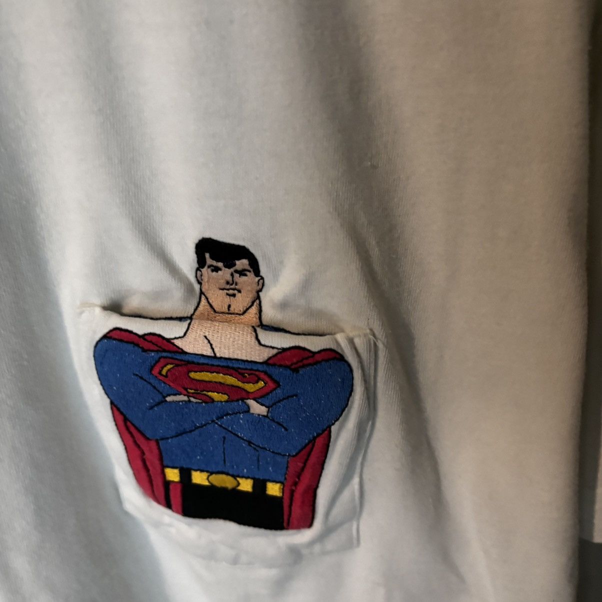 Warner Bros 1999 Warner Bros Superman Embroidered Pocket T Shirt Size US S / EU 44-46 / 1 - 2 Thumbnail