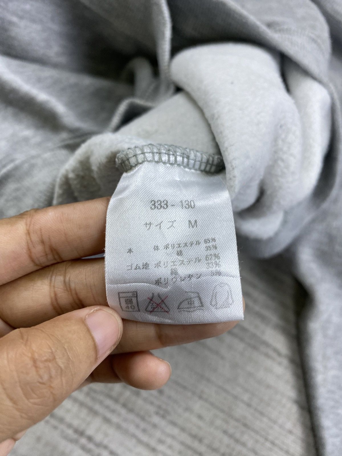 Gianni Valentino × Japanese Brand × Vintage Vintage Gianni Valentino Italy Embroidery Logo Sweatshirt Size US M / EU 48-50 / 2 - 8 Thumbnail