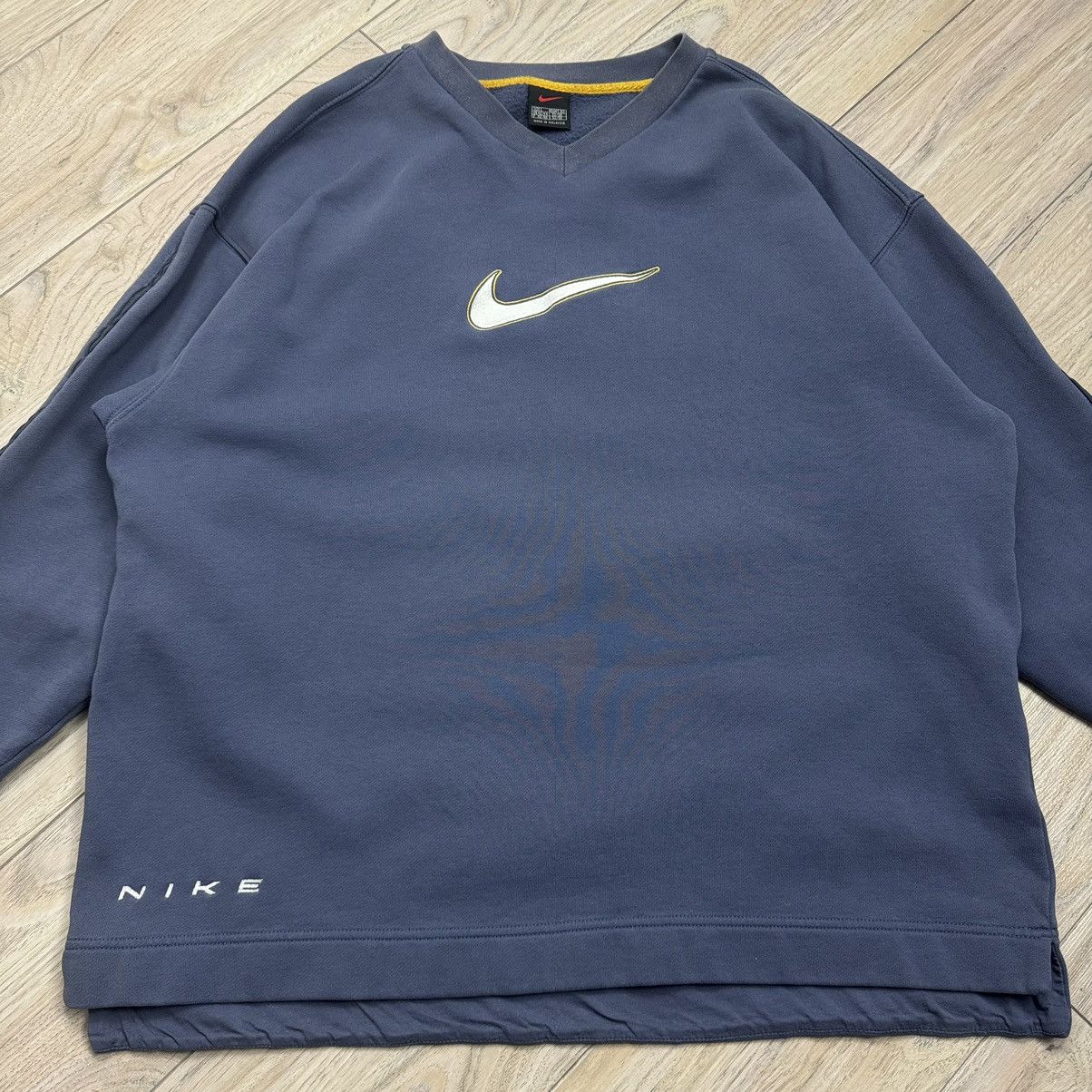 Nike Vintage Nike Y2K Drill Big Swoosh Pale Purple Crewneck Size US L / EU 52-54 / 3 - 3 Thumbnail