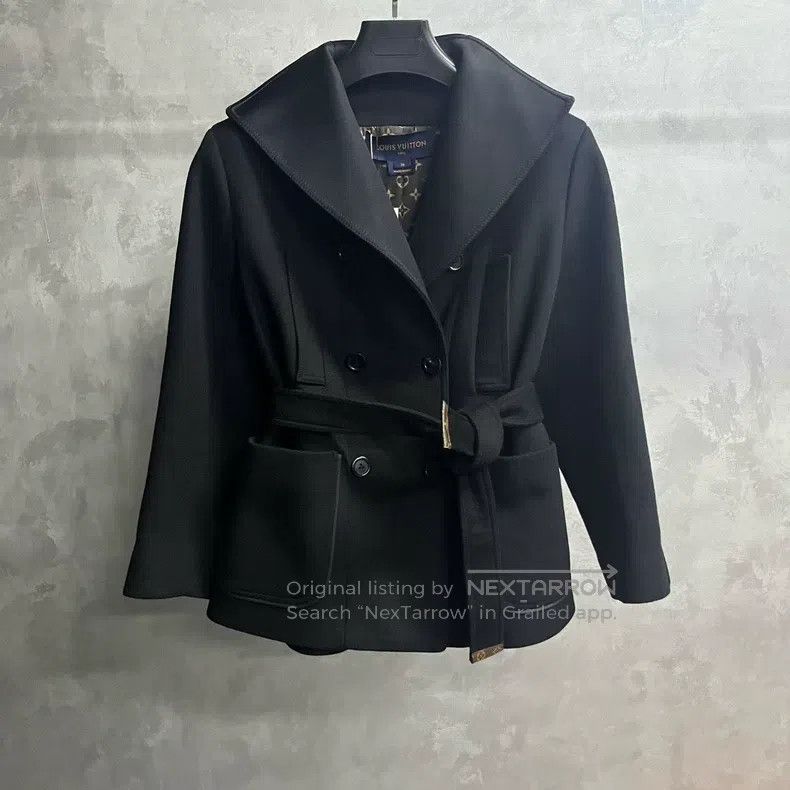 Louis Vuitton Louis Vuitton Black Solid Hooded Double Breasted Midi Coat Size XS / US 0-2 / IT 36-38 - 1 Thumbnail