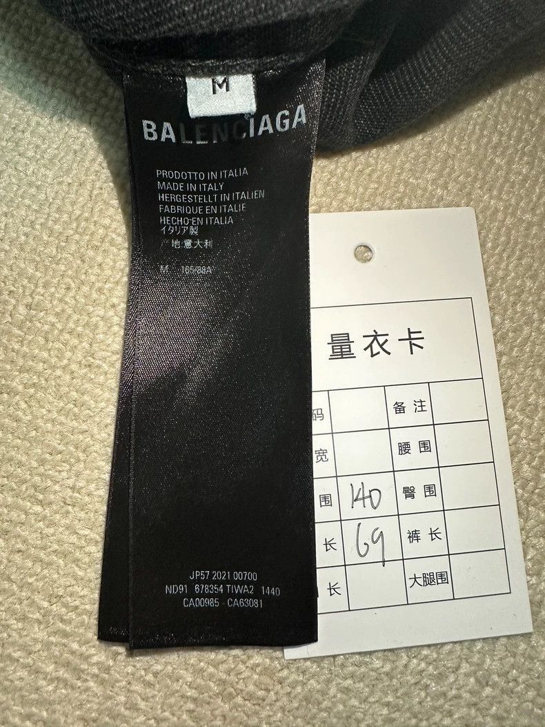 Balenciaga Balenciaga 22ss Painted Graffiti Double B Luminous Denim Ja Size US M / EU 48-50 / 2 - 5 Thumbnail