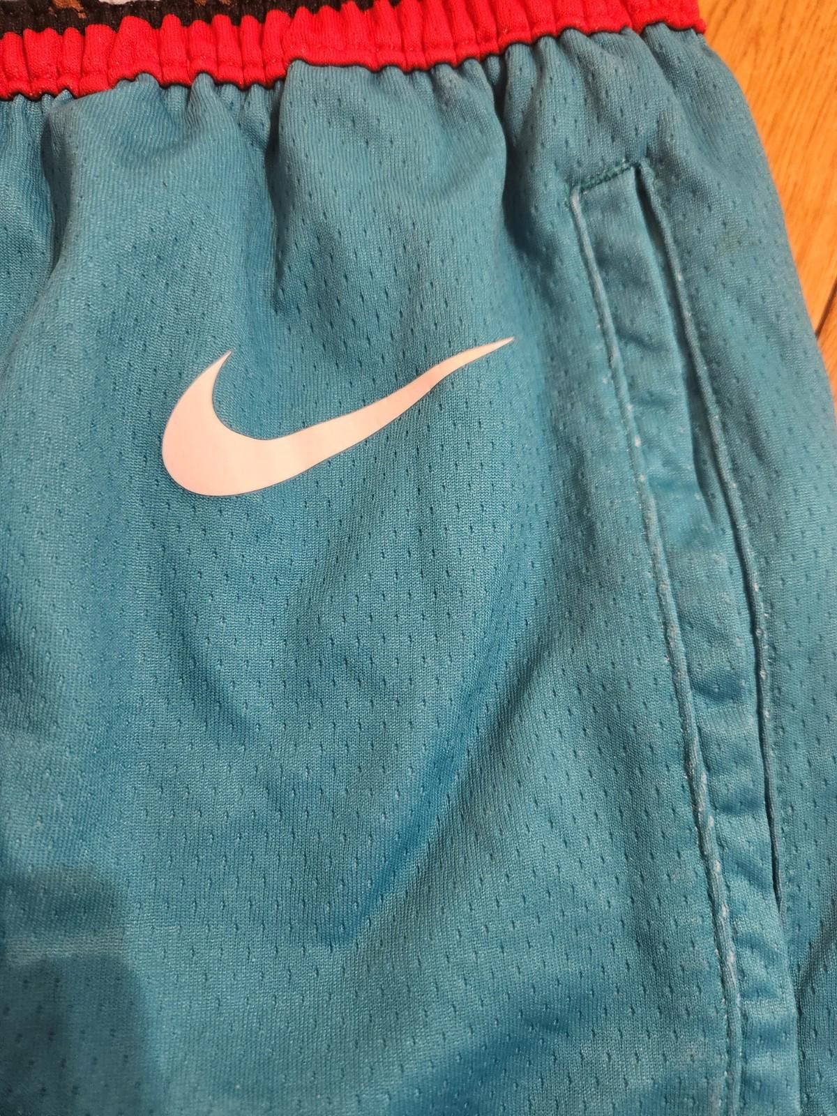 Nike Nike Memphis Vancouver Grizzlies Swingman Shorts Size 34 (M) Size ONE SIZE - 9 Thumbnail