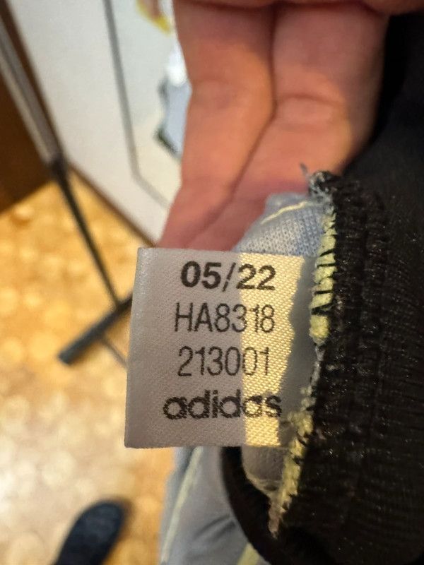 Adidas Adidas Celtic Glasgow 2022-23 Third Jersey S Size US S / EU 44-46 / 1 - 3 Thumbnail