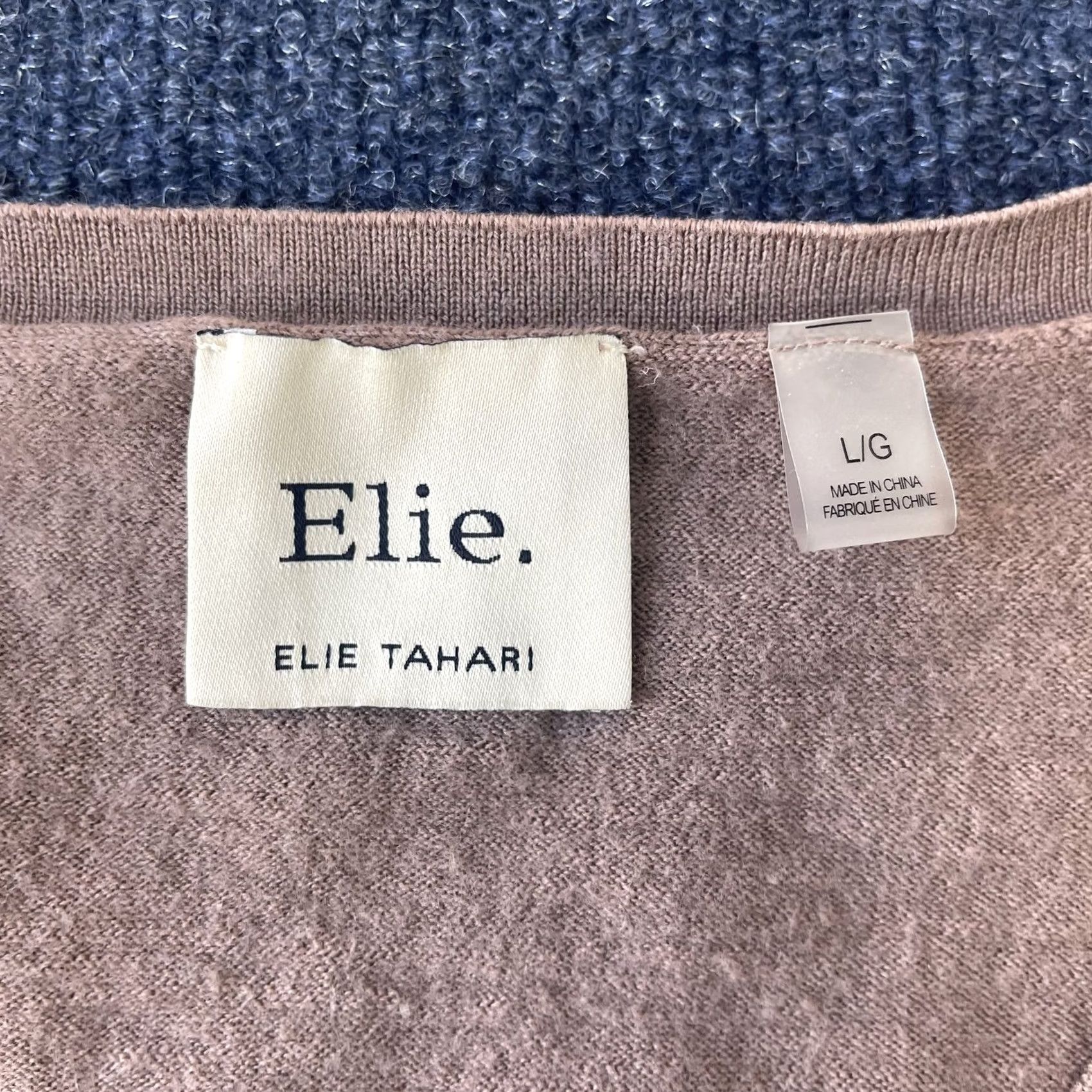 Elie Tahari Elie Tahari Sweater Womens Large Brown V Neck Long Sleeve Lightweight Pullover Size L / US 10 / IT 46 - 2 Thumbnail