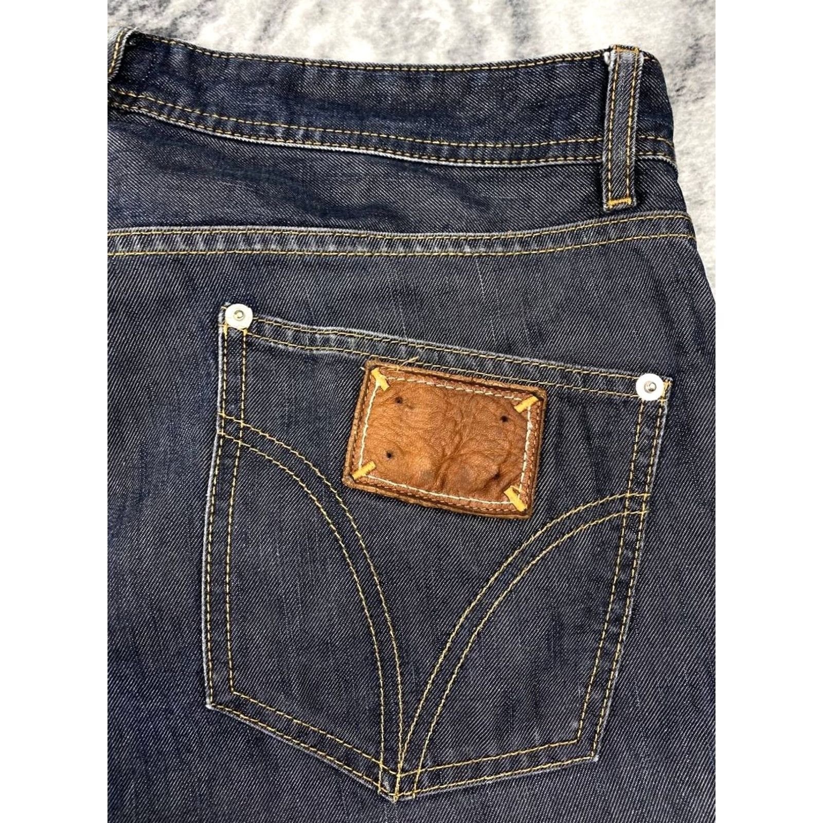 Dolce & Gabbana VINTAGE Dolce&Gabbana Jeans Denim Baggy Buttons 34 Blue Mens 5-Pocket Logo Distressed Straight Rise Mid DG Denim Jeans Size US 34 / EU 50 - 6 Thumbnail