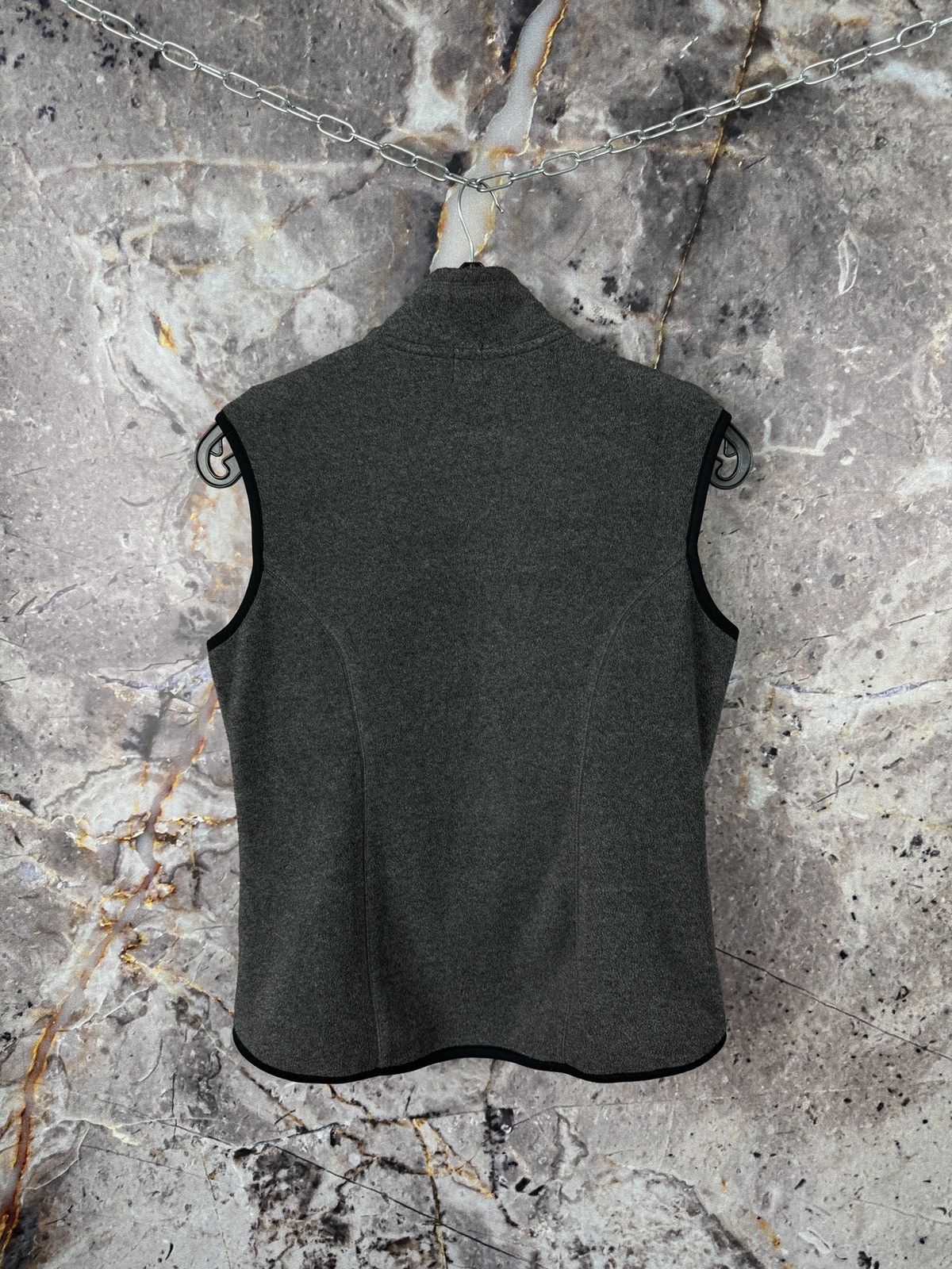 Gap Women’s Gap Vest Streetwear Sportswear Size Medium Size M / US 6-8 / IT 42-44 - 9 Thumbnail