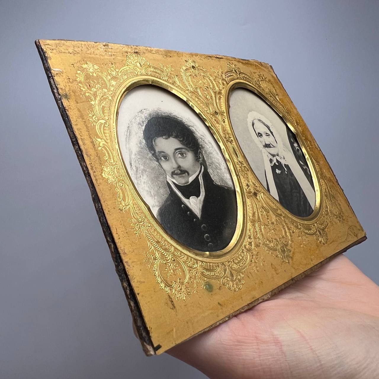Other Antique Victorian Style Photo Gilded Metal Portrait Frame Size ONE SIZE - 8 Thumbnail