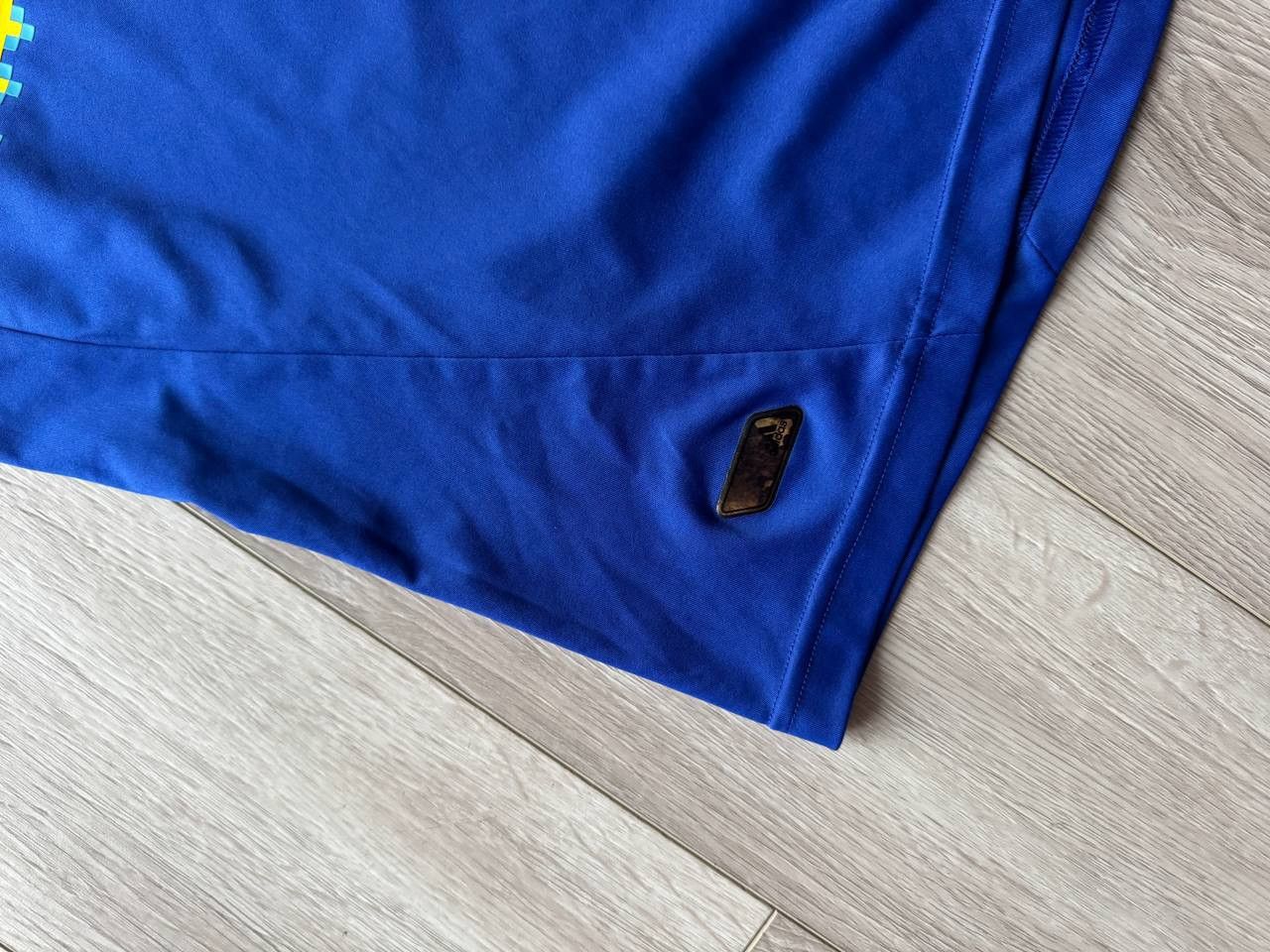 Other 2011-2012 Adidas Ukraine Away Jersey Size US S / EU 44-46 / 1 - 2 Thumbnail