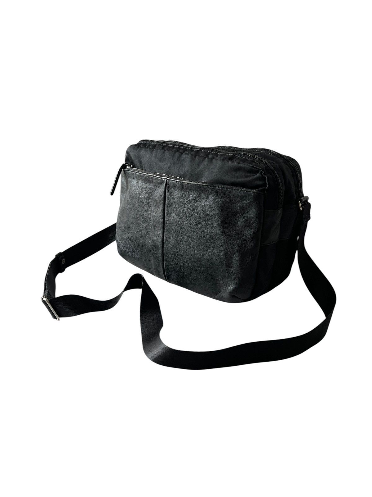 Yohji Yamamoto Yohji Yamamoto Nylon + Leather Sling Bag Size ONE SIZE - 2 Thumbnail