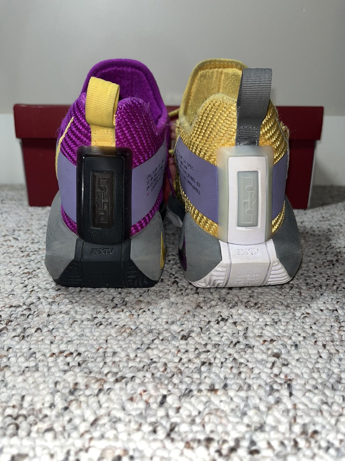 Nike Lebron Soilder 14 Purple Gold Size US 8.5 / EU 41-42 - 5 Thumbnail
