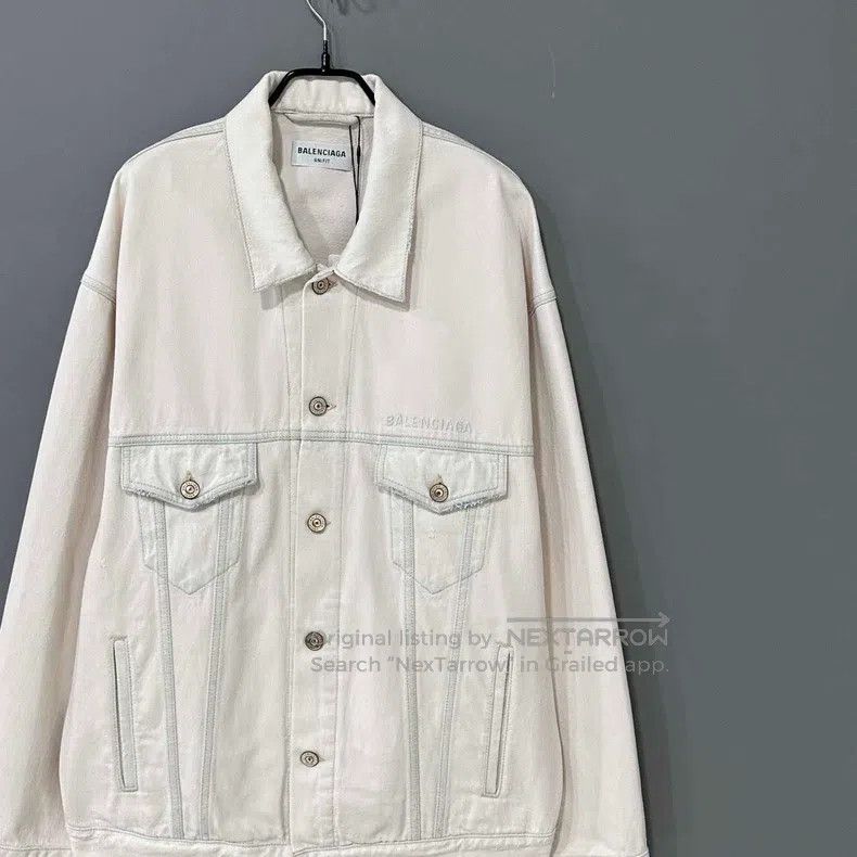 Balenciaga Balenciaga Water-washed distressed embroidery logo denim j Size US XS / EU 42 / 0 - 2 Thumbnail