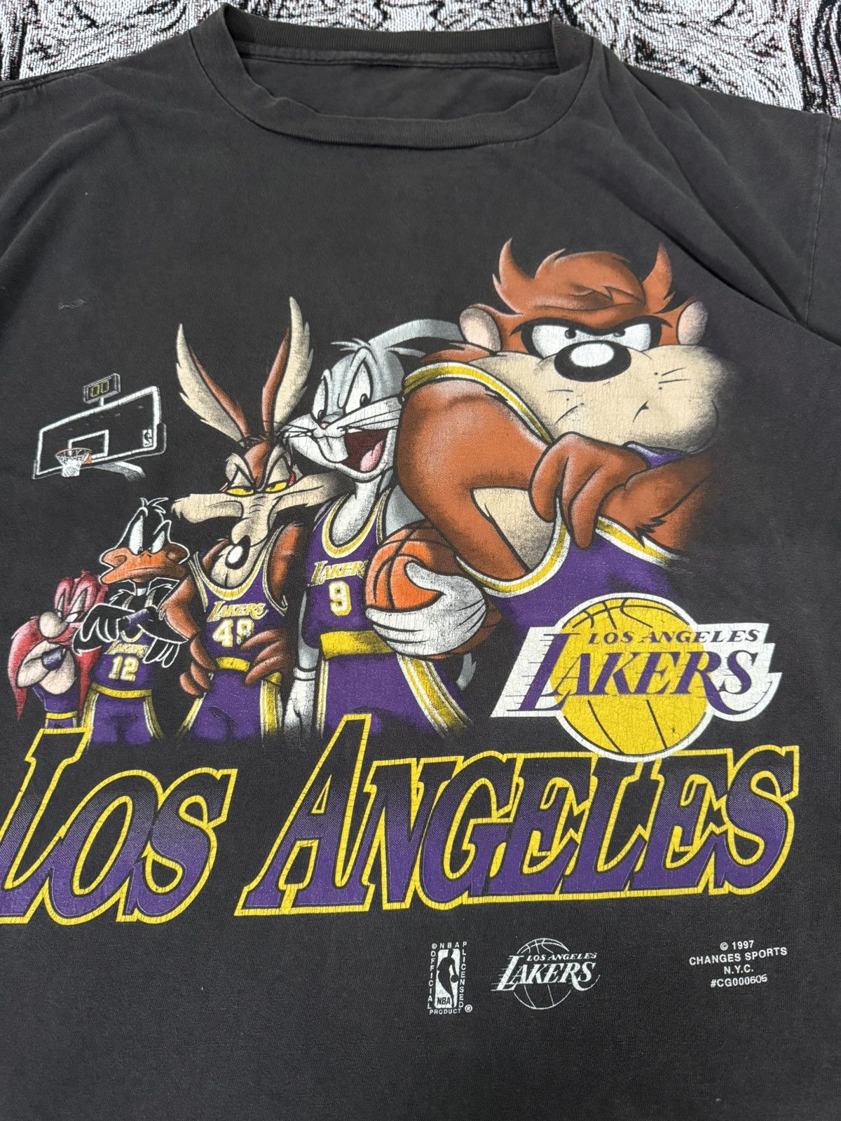 Vintage VTG Looney Tunes Los Angeles Lakers 90s Size US XL / EU 56 / 4 - 3 Thumbnail
