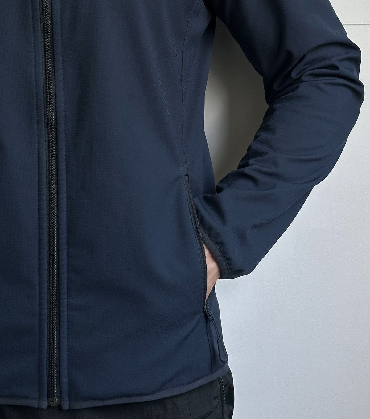 Jack Wolfskin Jack Wolfskin Northern Point Men’s Softshell Hoodie Size L Size US L / EU 52-54 / 3 - 2 Thumbnail