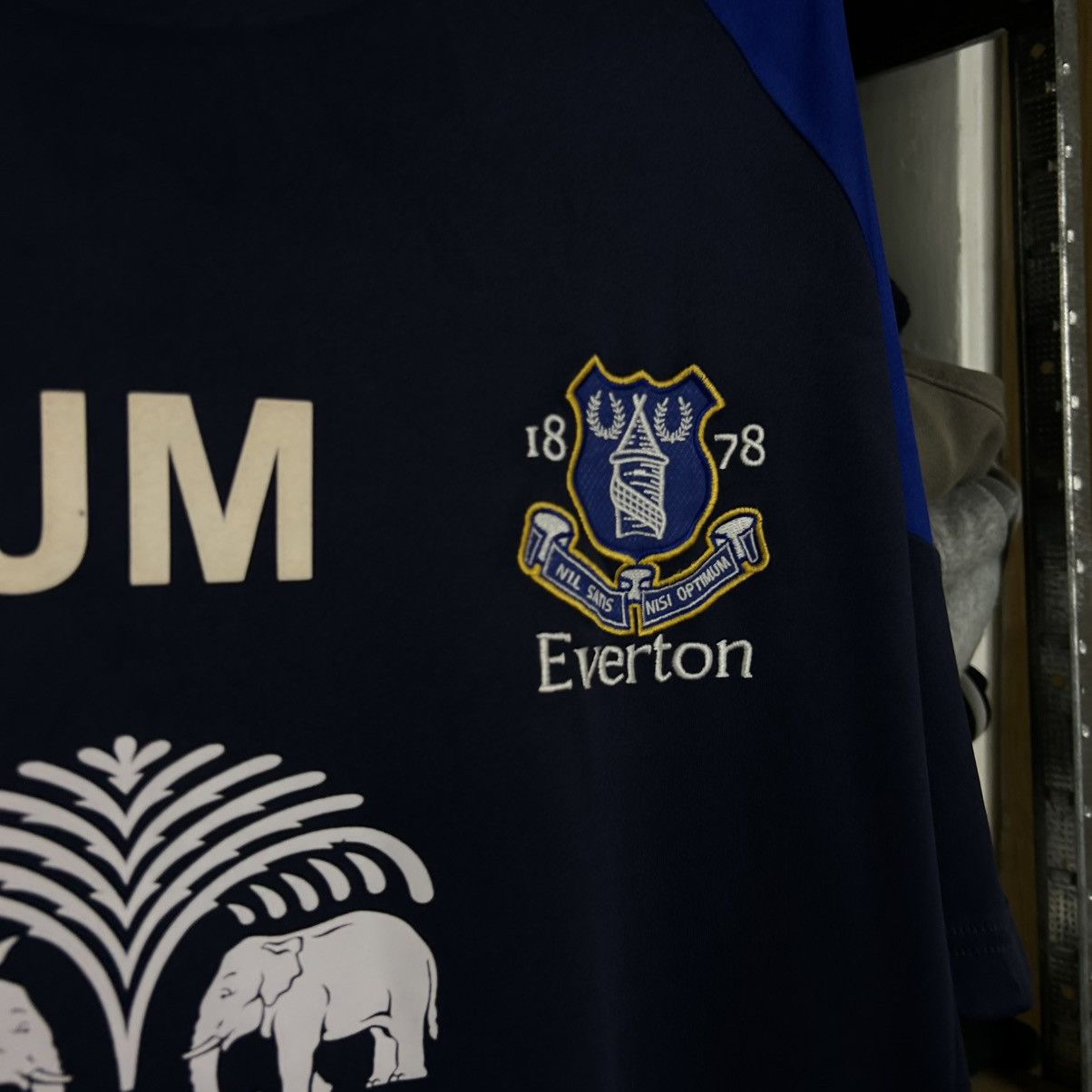 Le Coq Sportif Vintage Le Coq Sportif FC Everton big logo soccer jersey Size US XL / EU 56 / 4 - 4 Thumbnail