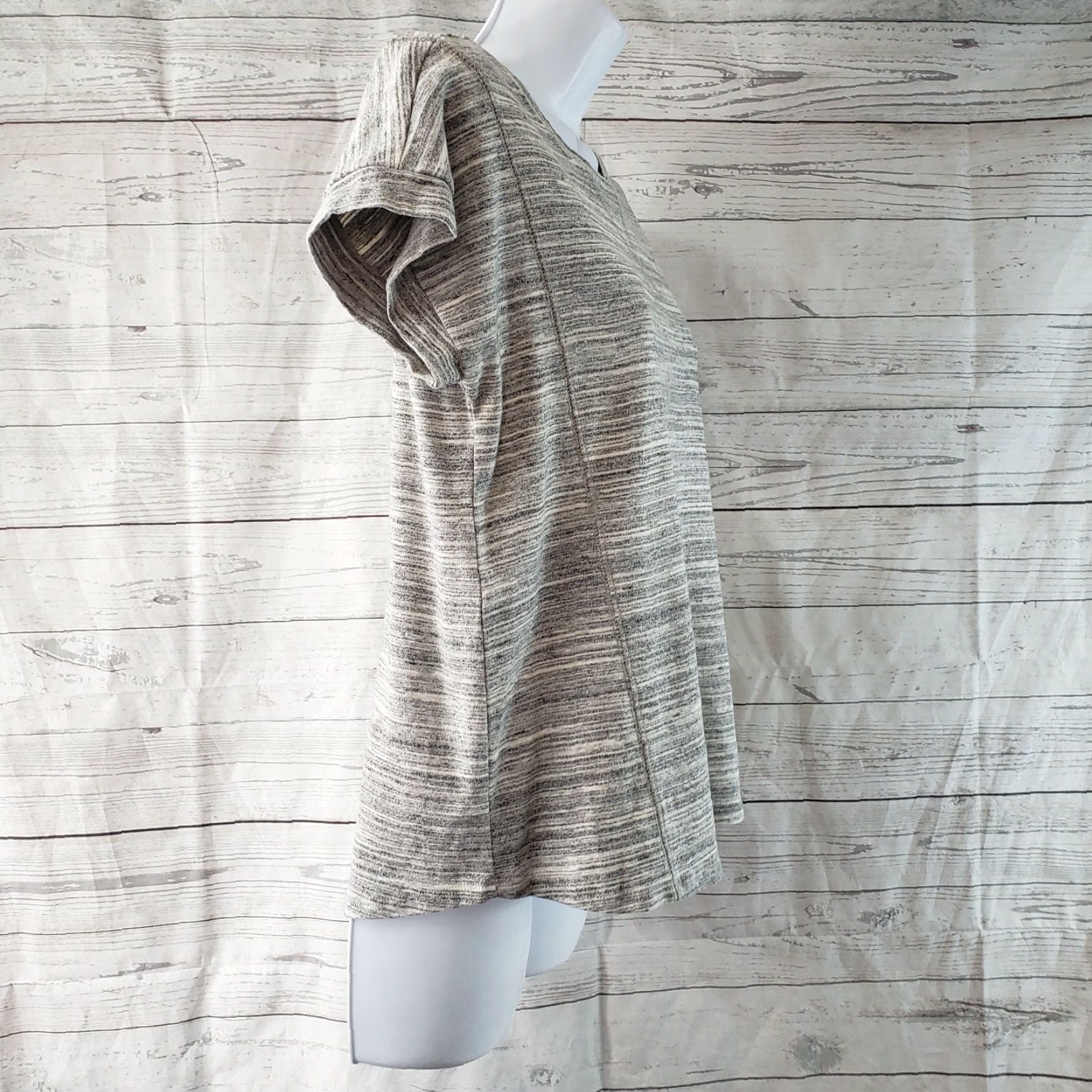 Athleta Athleta Womens Top Shirt Small Gray Short Sleeve Cotton Blend Size S / US 4 / IT 40 - 3 Thumbnail