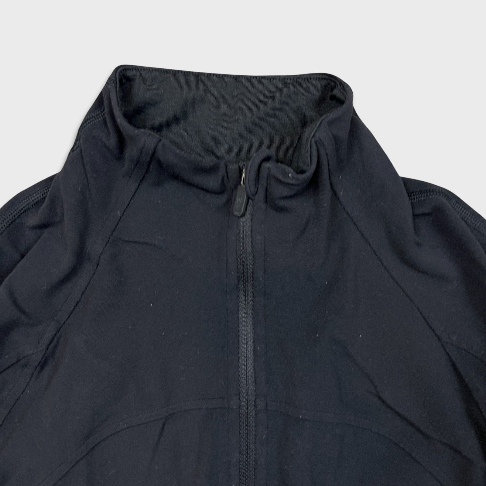 Lululemon Lululemon Nulu Cropped Define Jacket Yoga Pilates Tracksuit Size M / US 6-8 / IT 42-44 - 2 Thumbnail