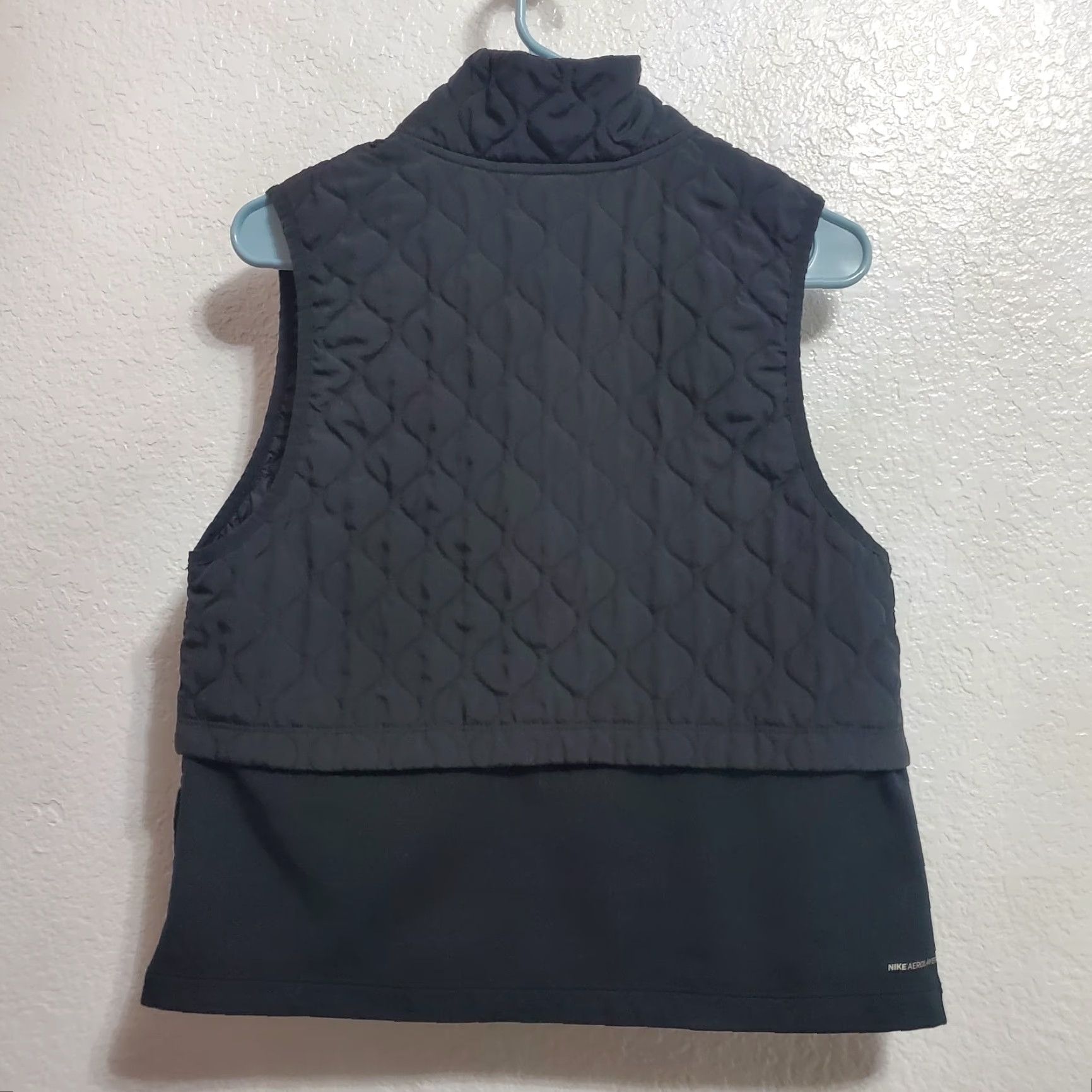 Nike Nike Aerolayer Vest Women M Black Full Zip Soft Shell Gilet Quilted Running Lightweight Pockets Size M / US 6-8 / IT 42-44 - 2 Thumbnail