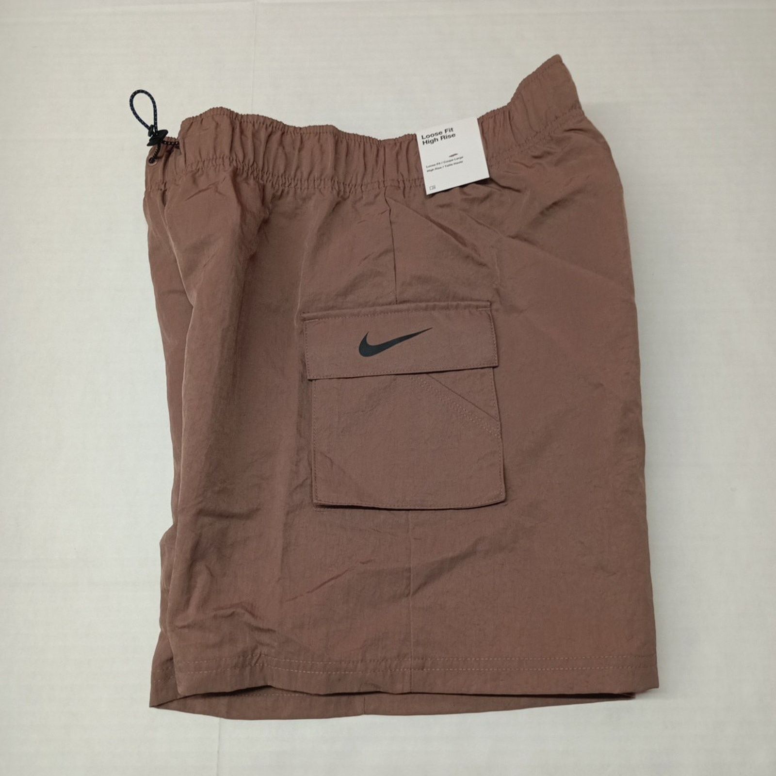 Nike Nike Womens Loose Fit Woven Cargo Shorts Size XS Smoky Mauve Size 28" / US 6 / IT 42 - 9 Thumbnail