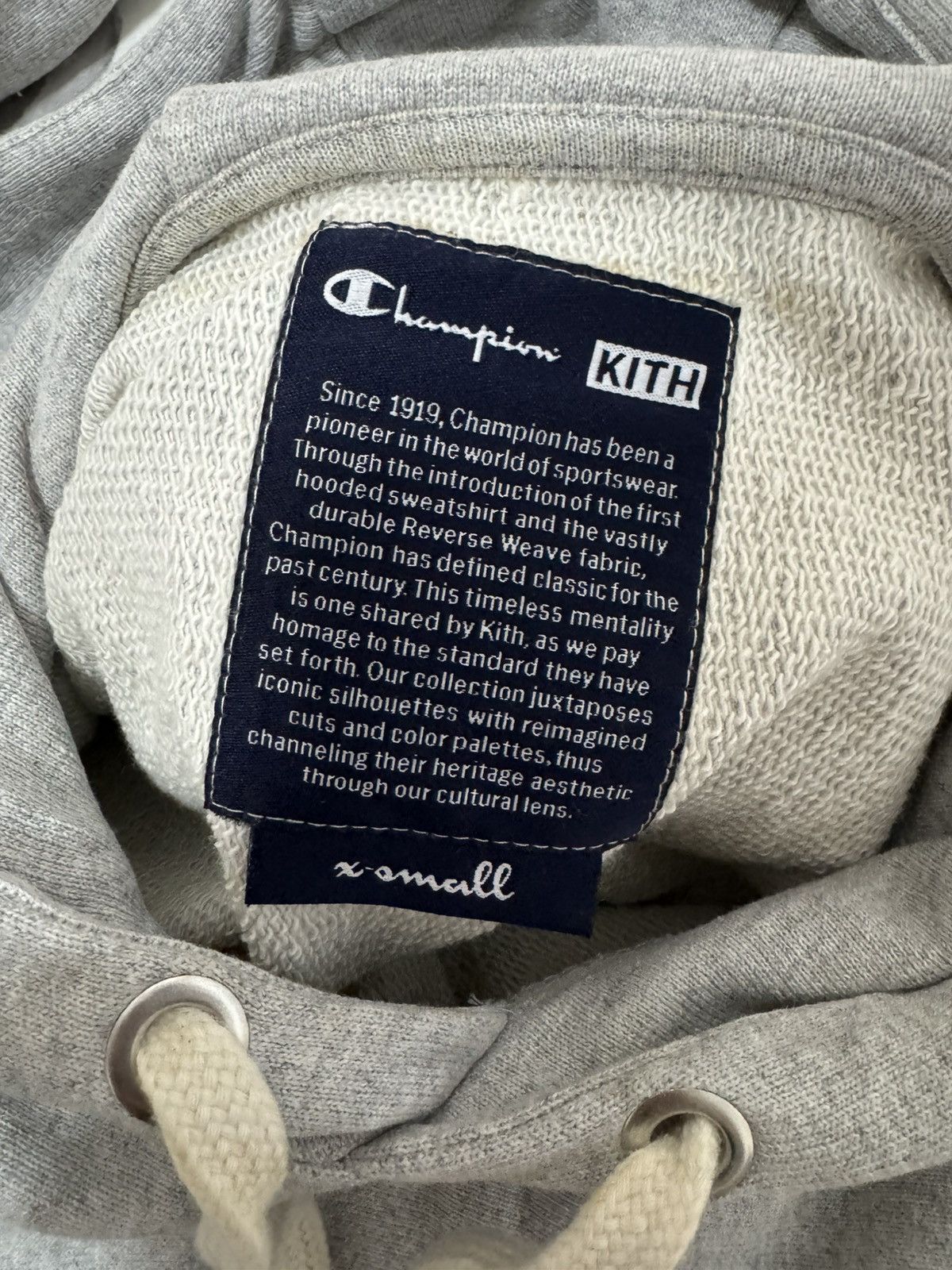 Champion × Kith KITH x Champion Women’s Nia Cropped Hoodie Size XS / US 0-2 / IT 36-38 - 2 Thumbnail
